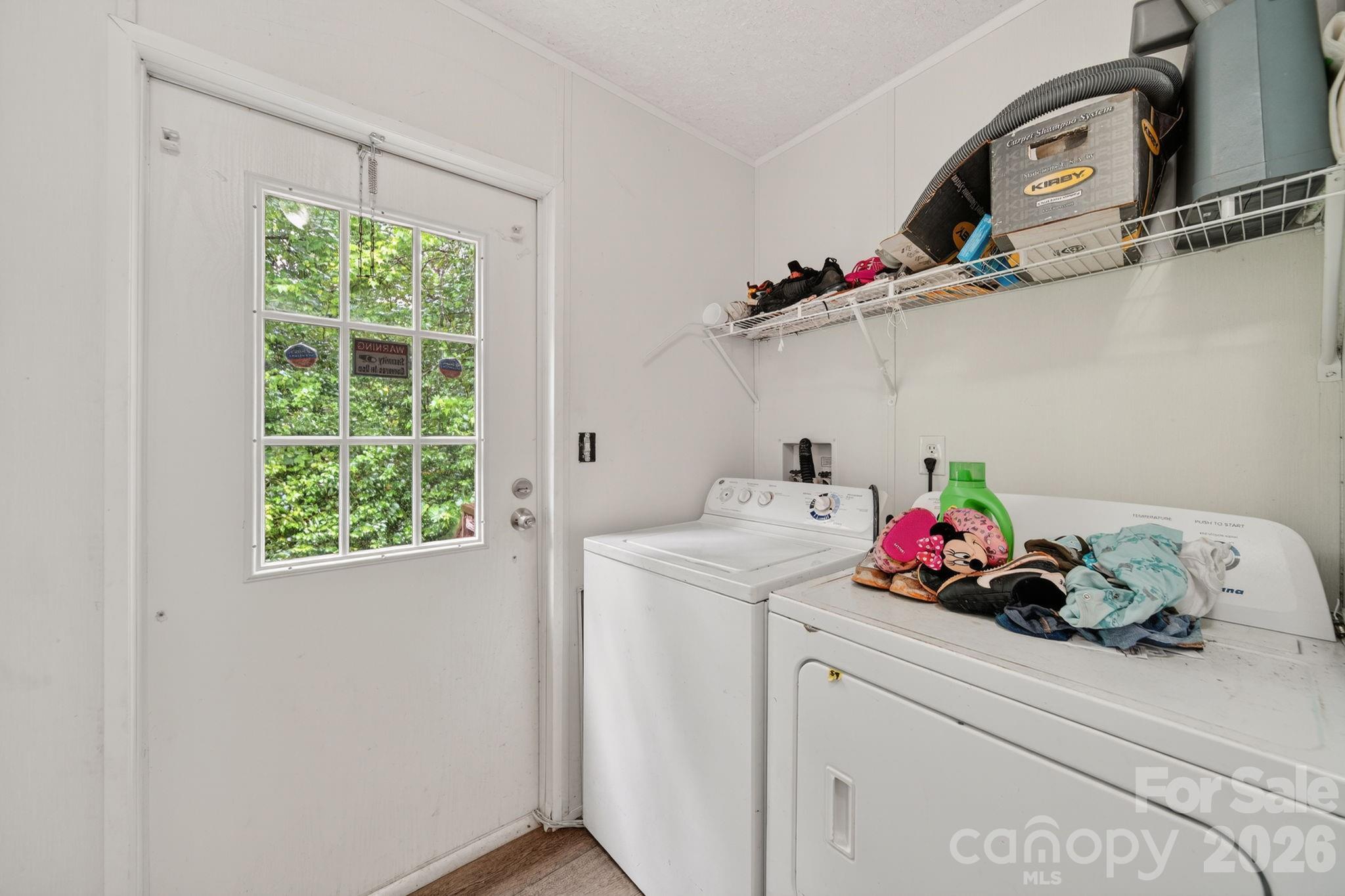 6956 Jamestowne Road — Lancaster