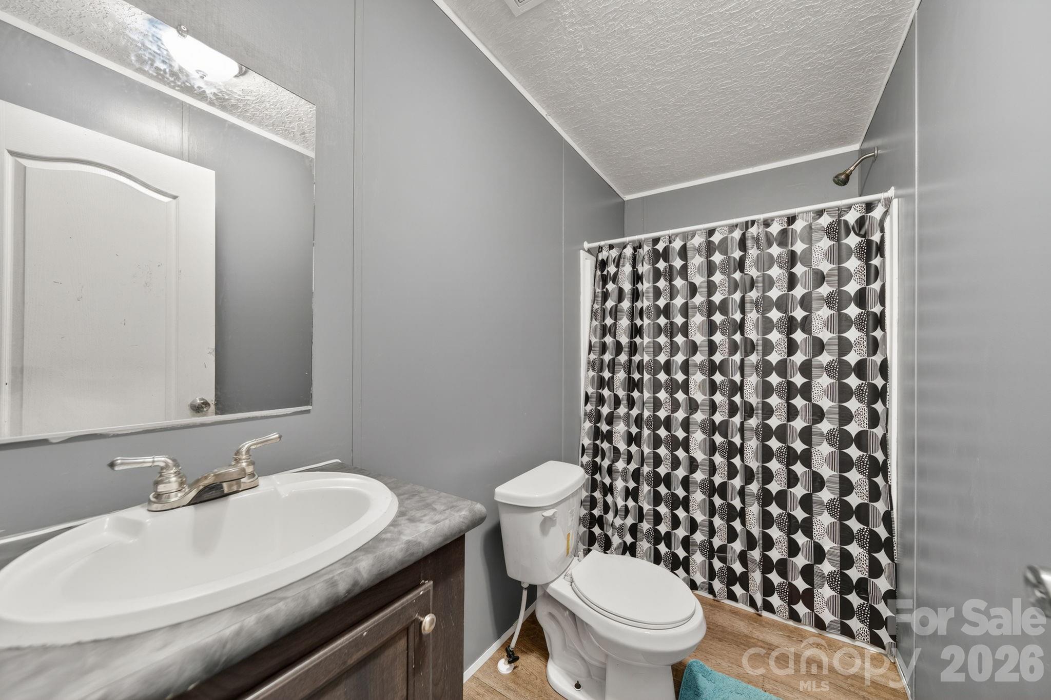 6956 Jamestowne Road — Lancaster