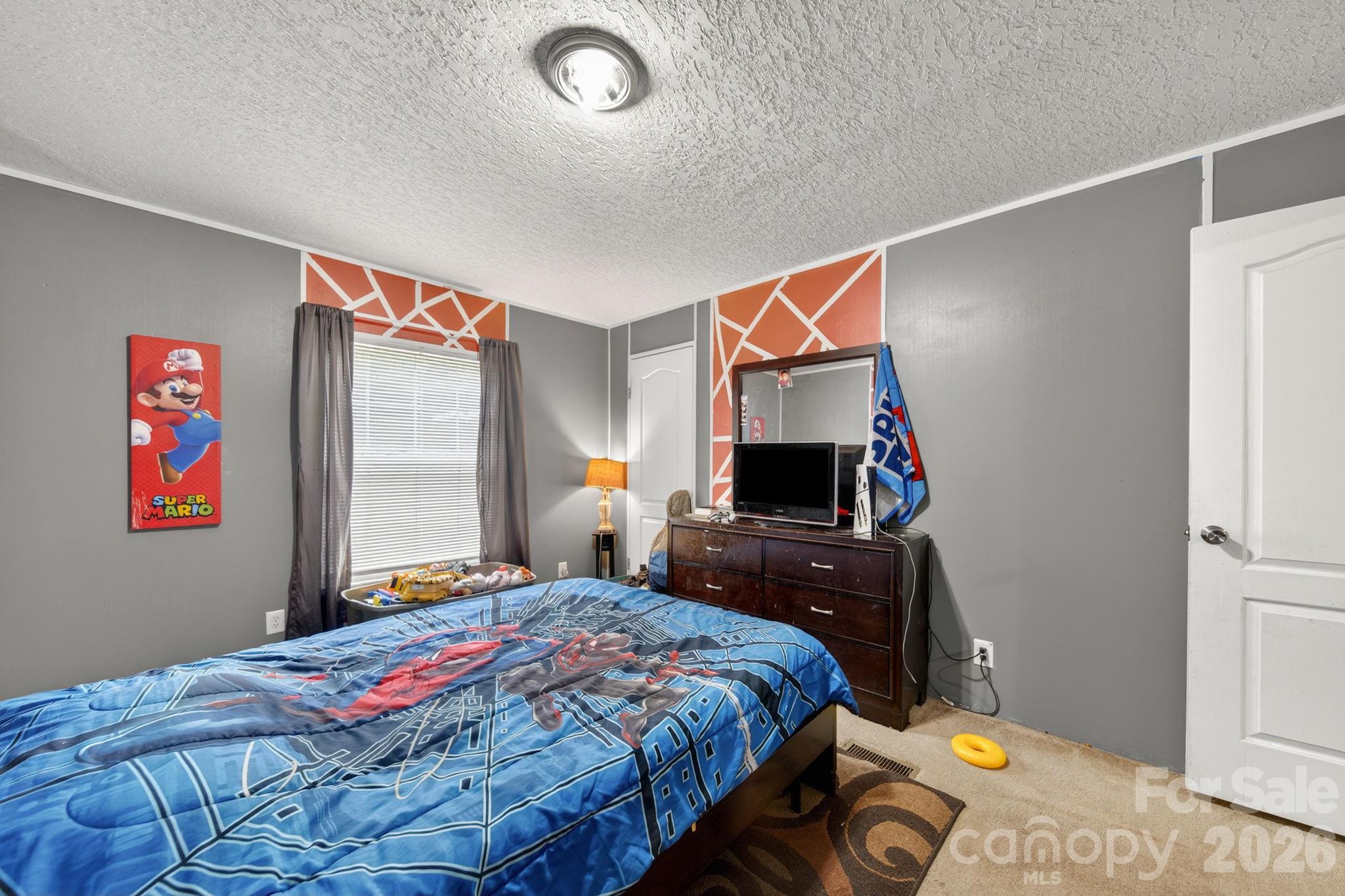 6956 Jamestowne Road — Lancaster