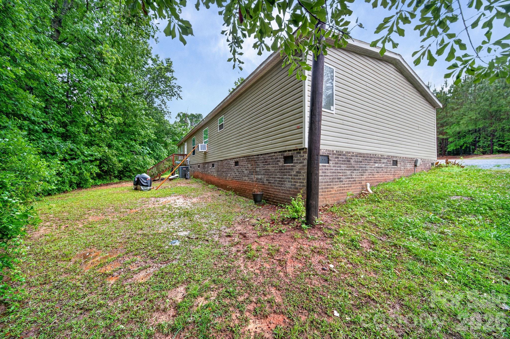 6956 Jamestowne Road — Lancaster