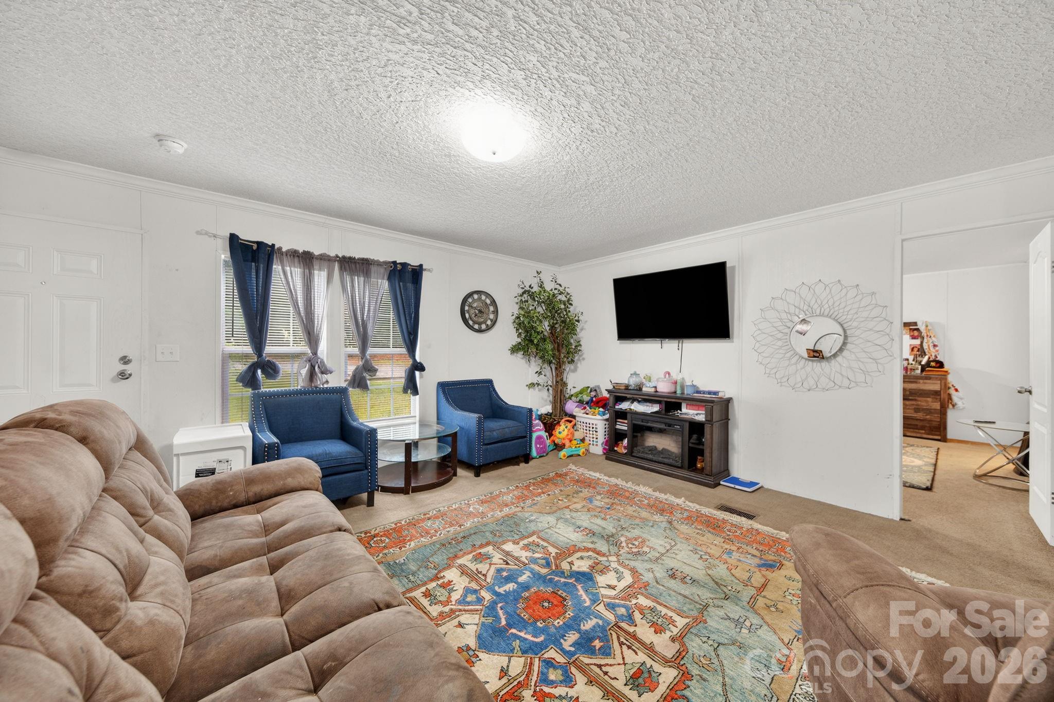 6956 Jamestowne Road — Lancaster