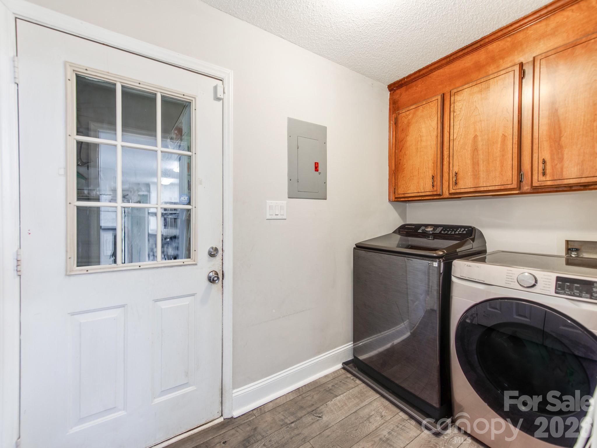 1741 Lexington Place NW — Concord