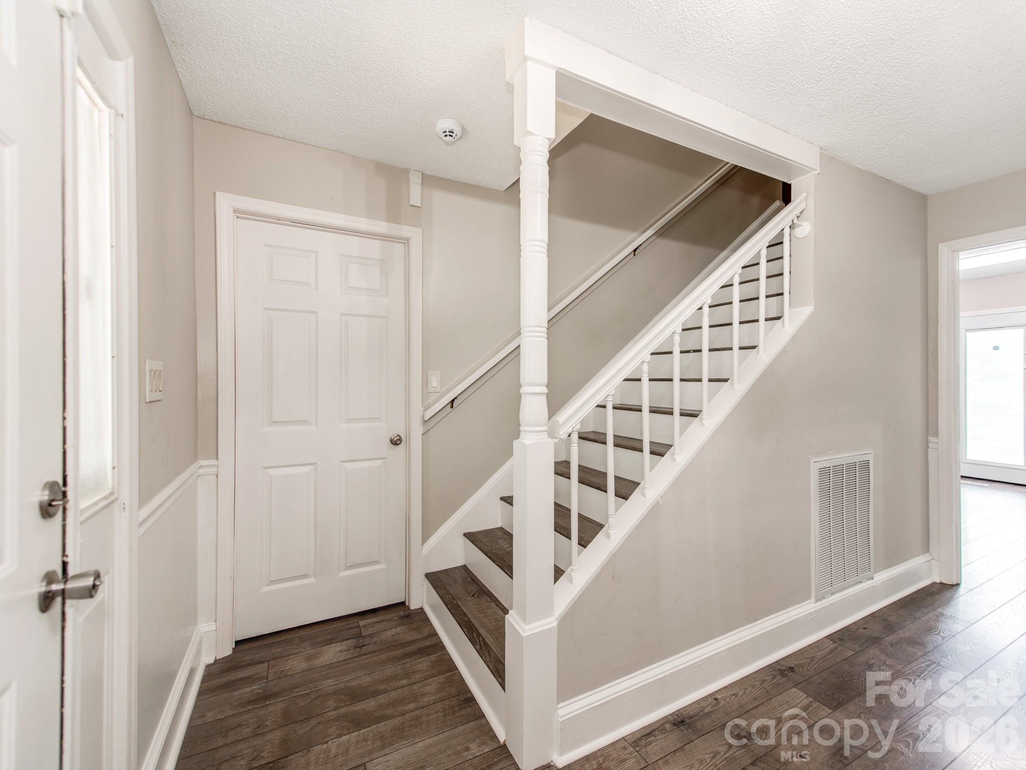 1741 Lexington Place NW — Concord