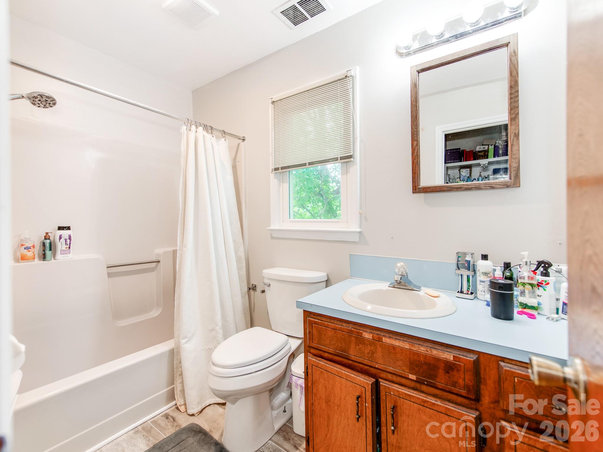 1741 Lexington Place NW — Concord