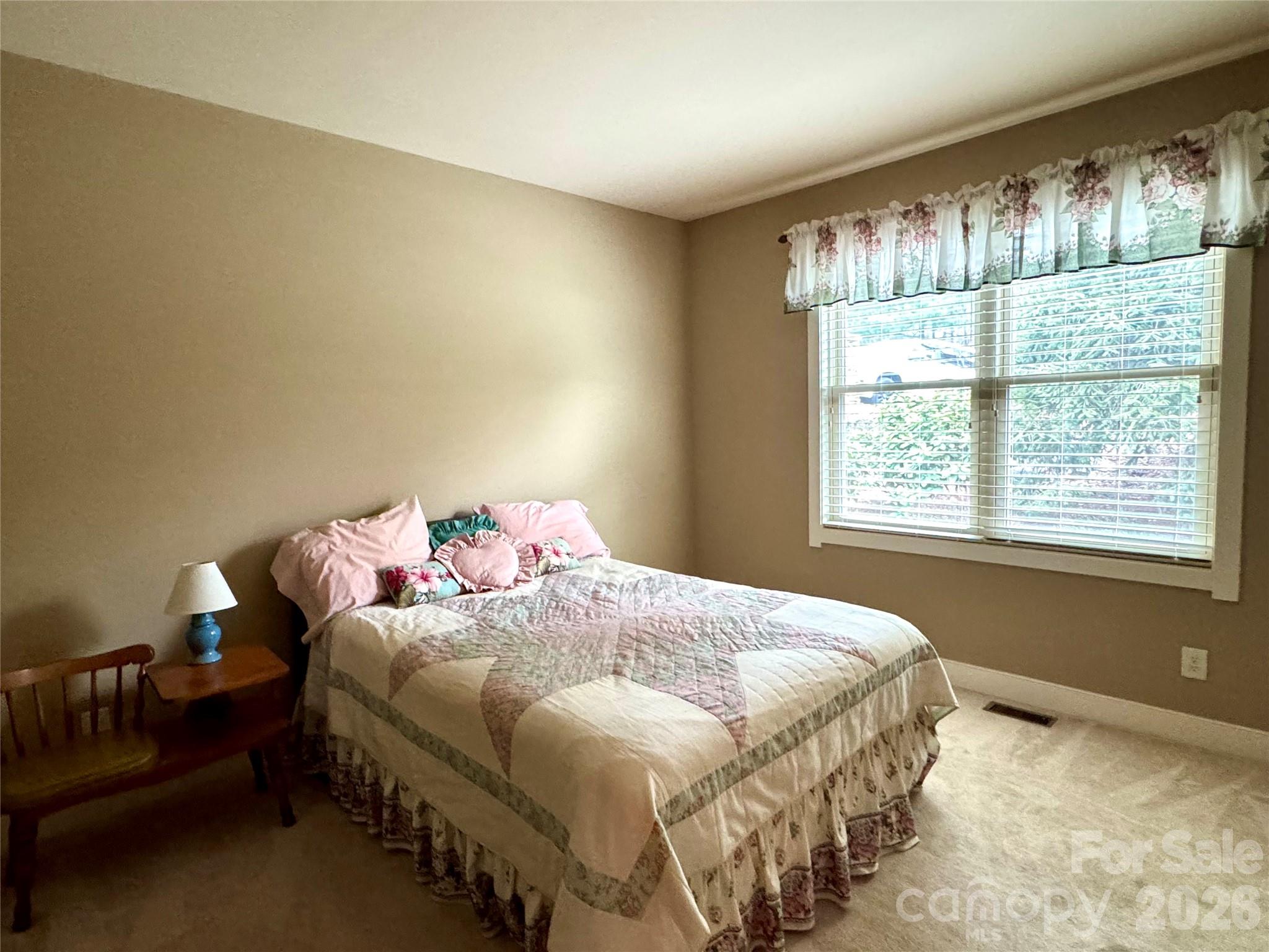 894 Dunroy Drive — Hendersonville