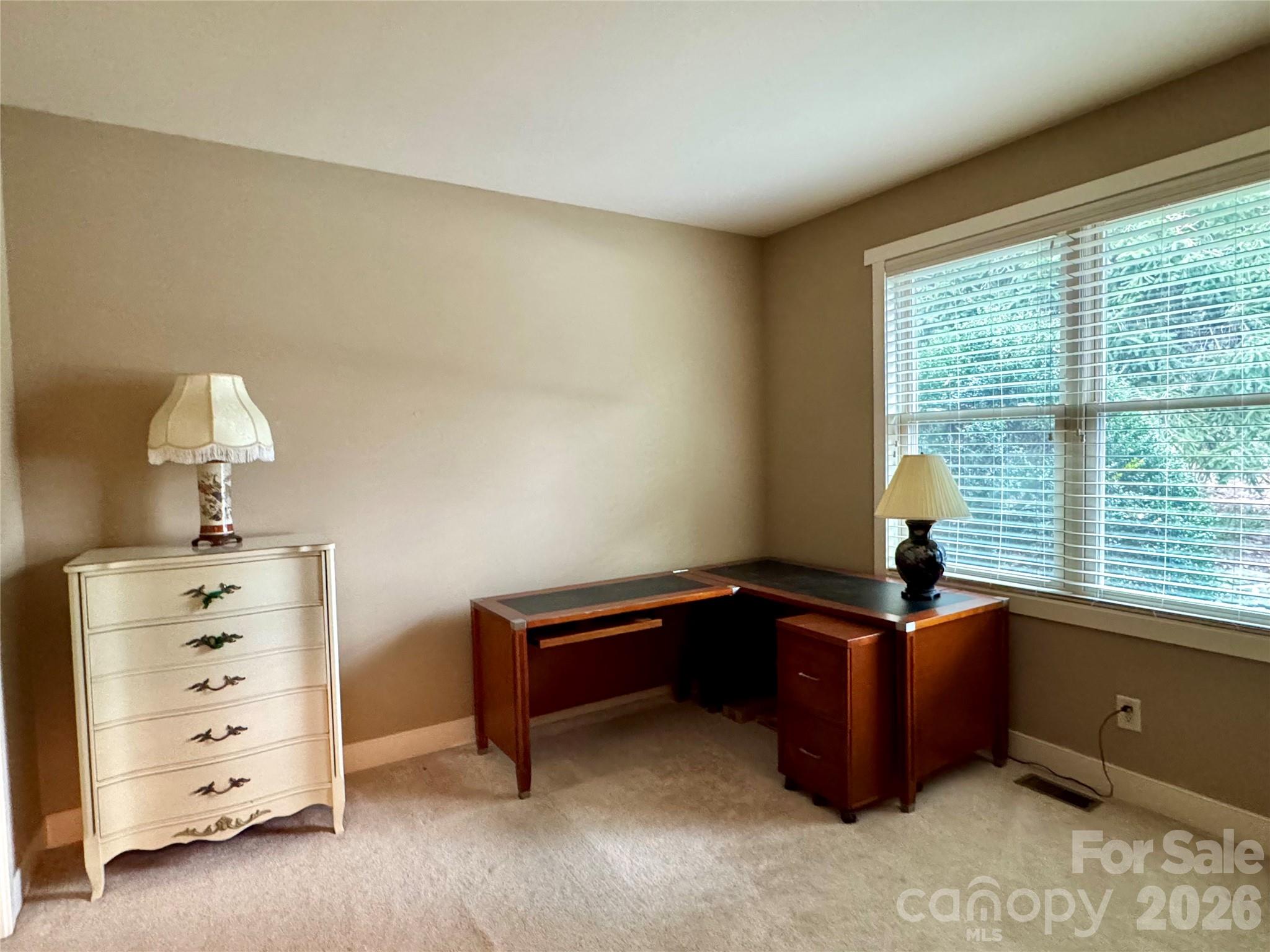 894 Dunroy Drive — Hendersonville