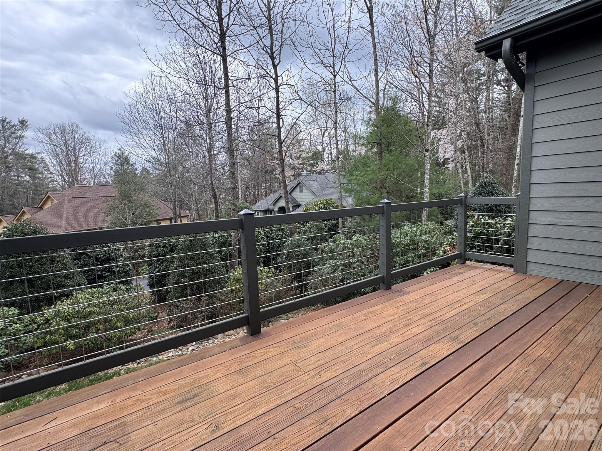 894 Dunroy Drive — Hendersonville