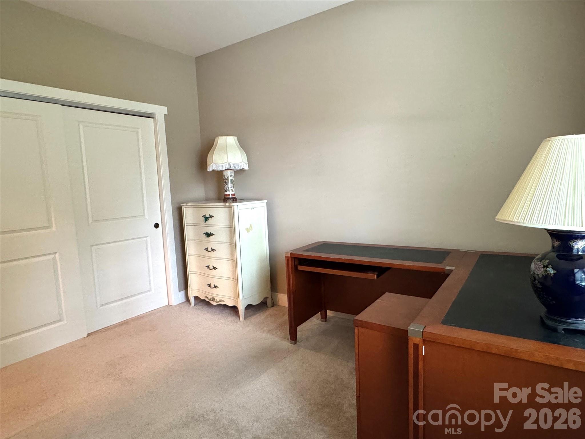 894 Dunroy Drive — Hendersonville