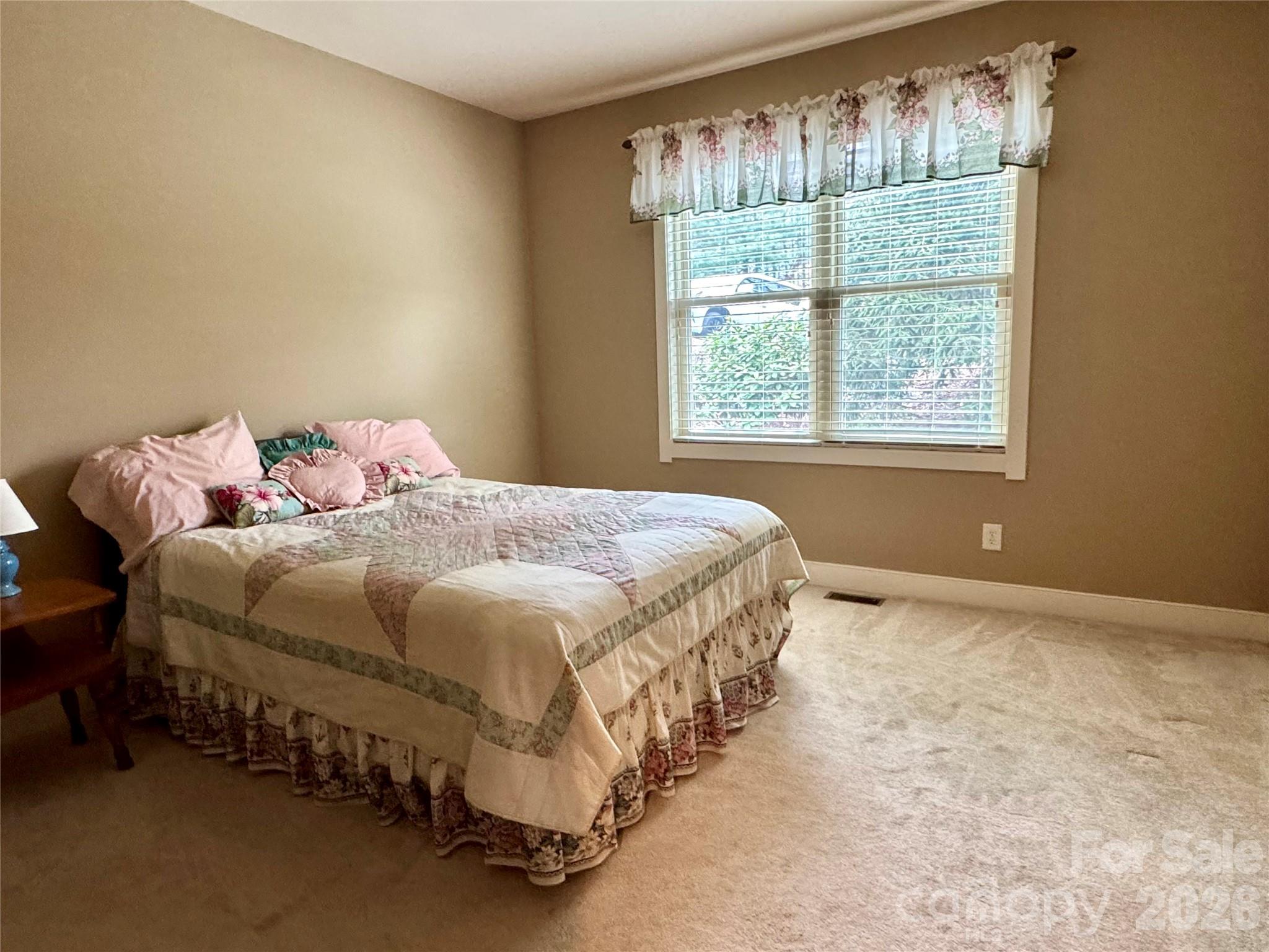 894 Dunroy Drive — Hendersonville