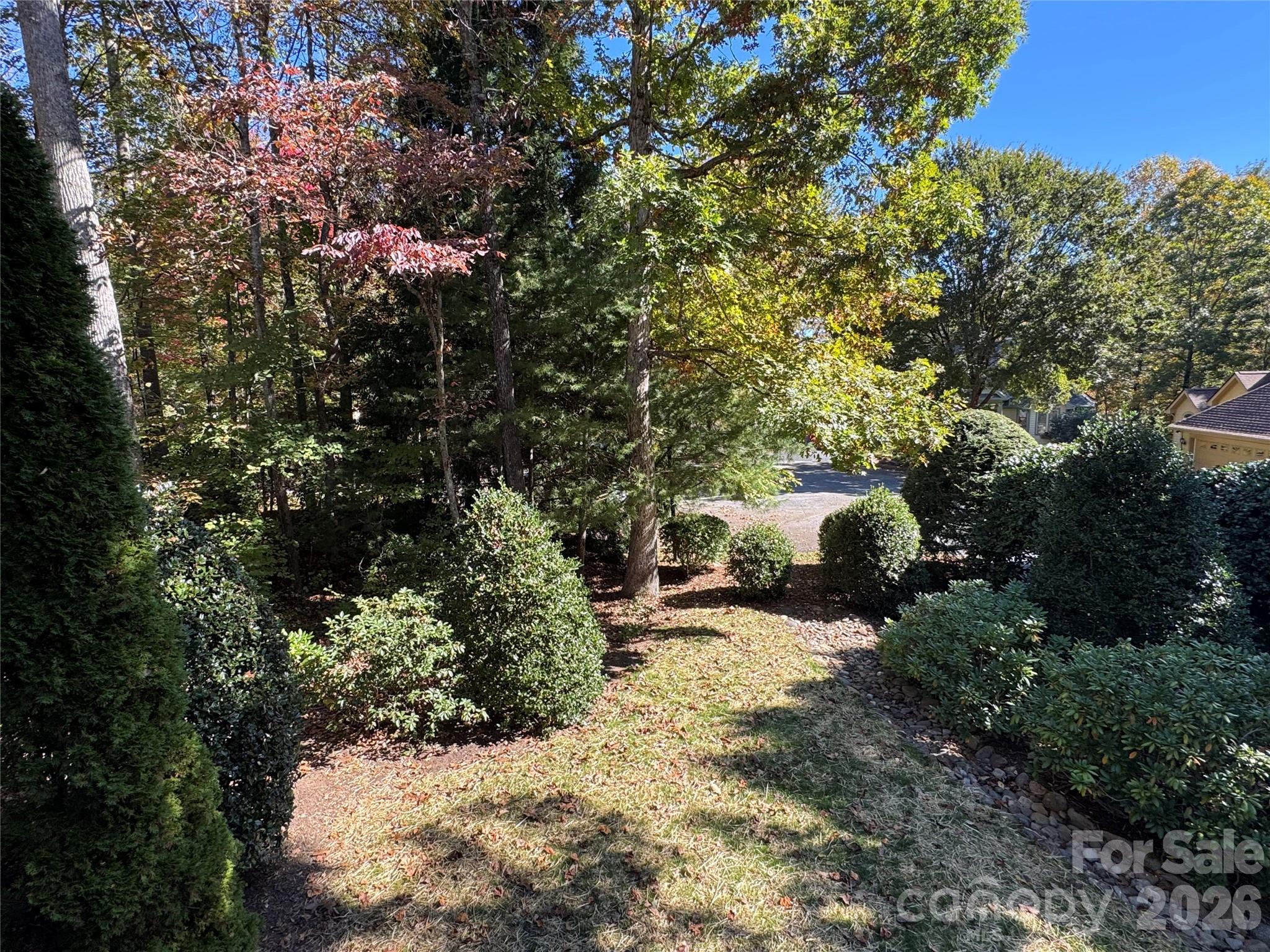 894 Dunroy Drive — Hendersonville