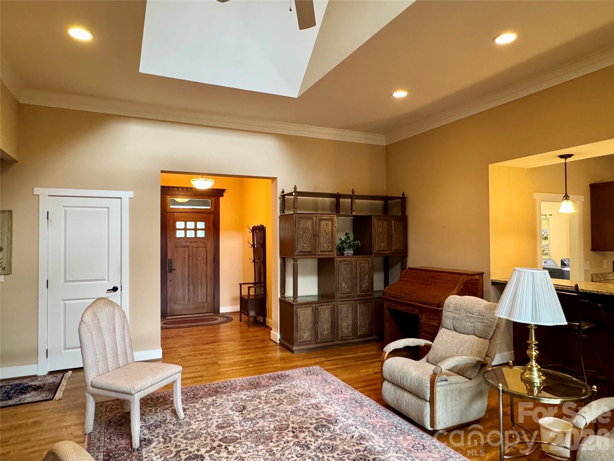 894 Dunroy Drive — Hendersonville