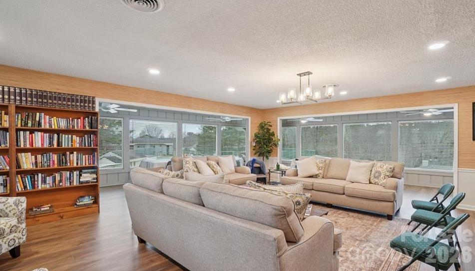 2401 Abbey Circle — Asheville
