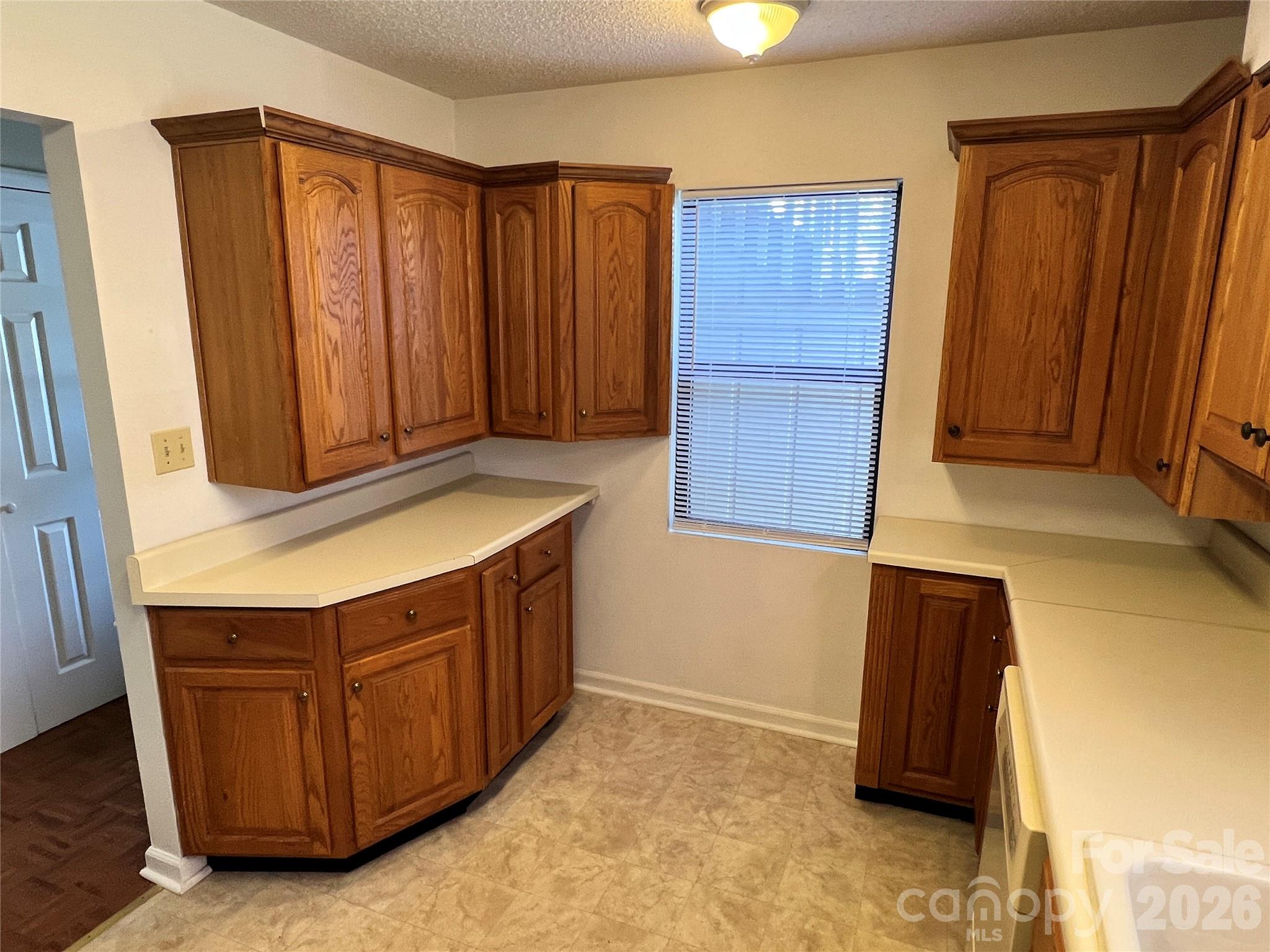 2401 Abbey Circle — Asheville