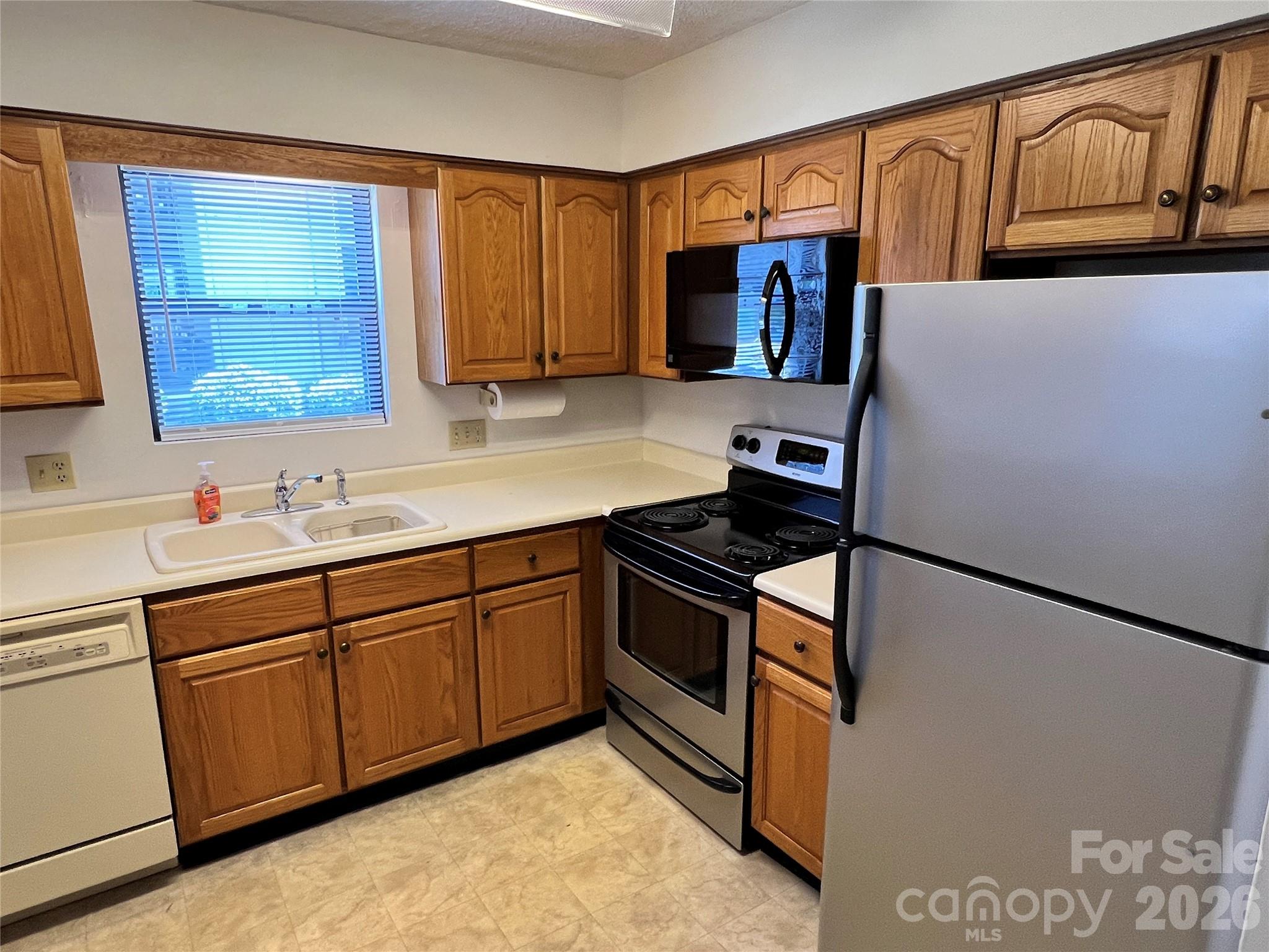 2401 Abbey Circle — Asheville