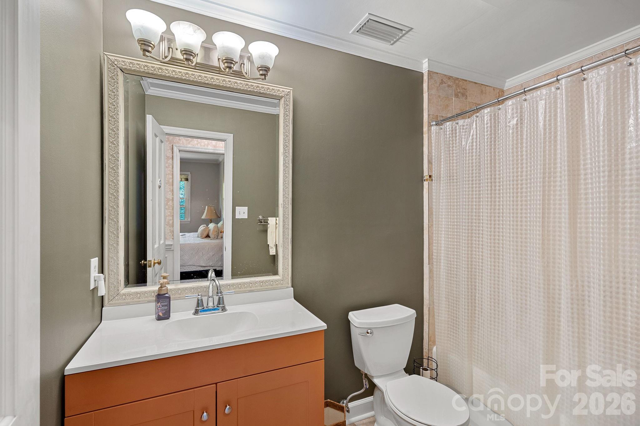 240 Canvasback Road — Mooresville