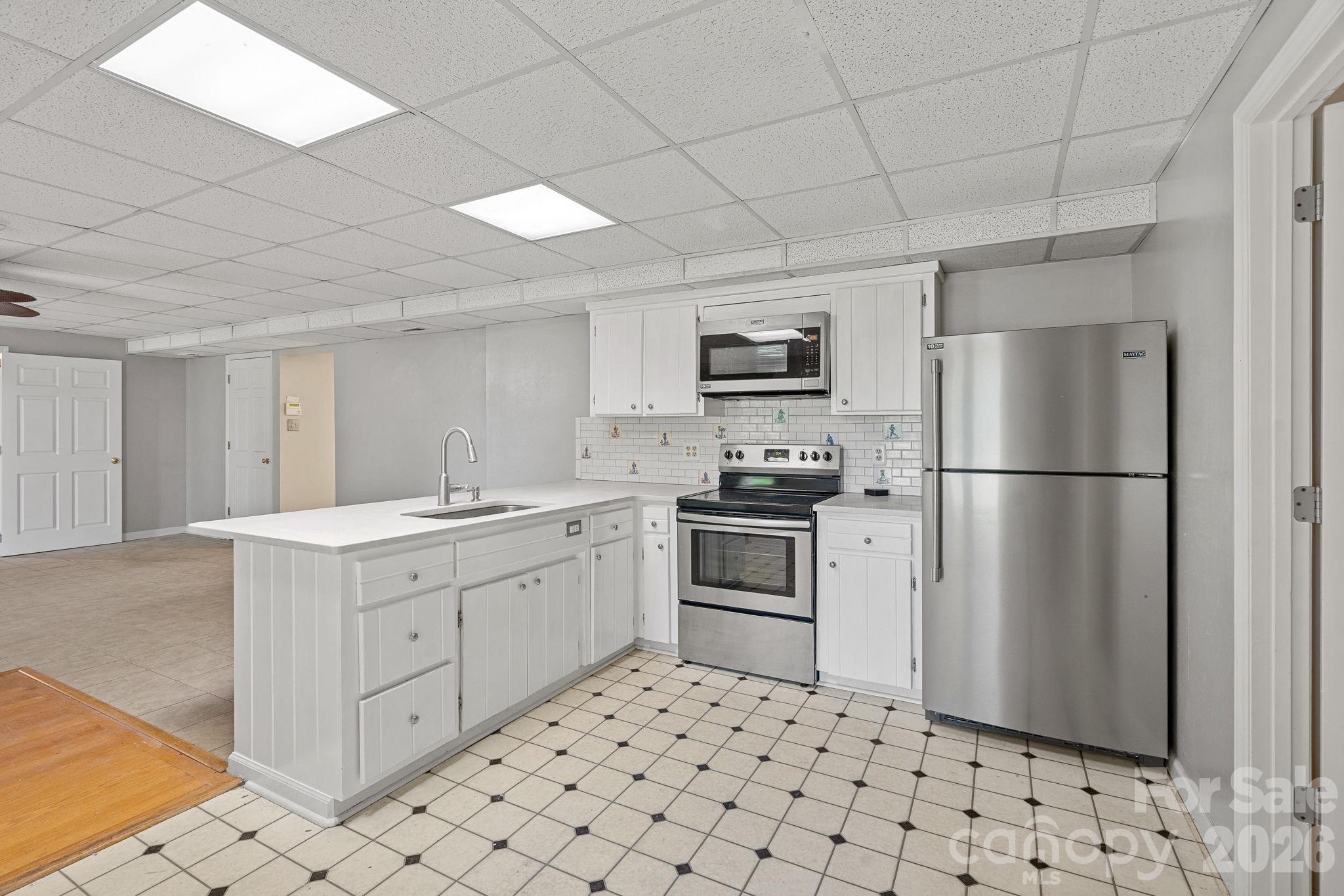 240 Canvasback Road — Mooresville