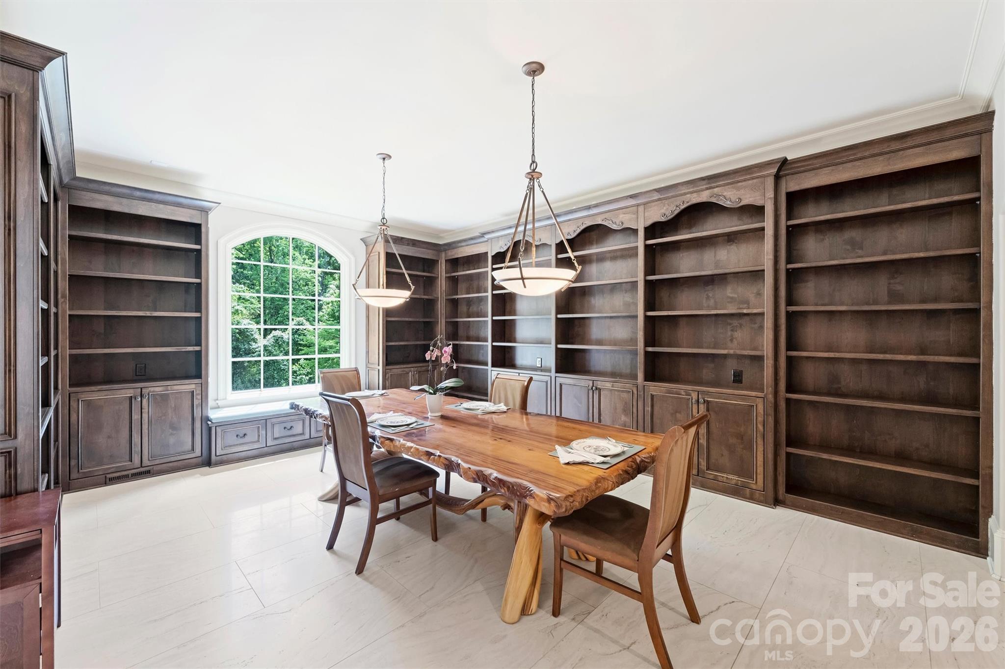 4901 Carmel Park Drive — Charlotte