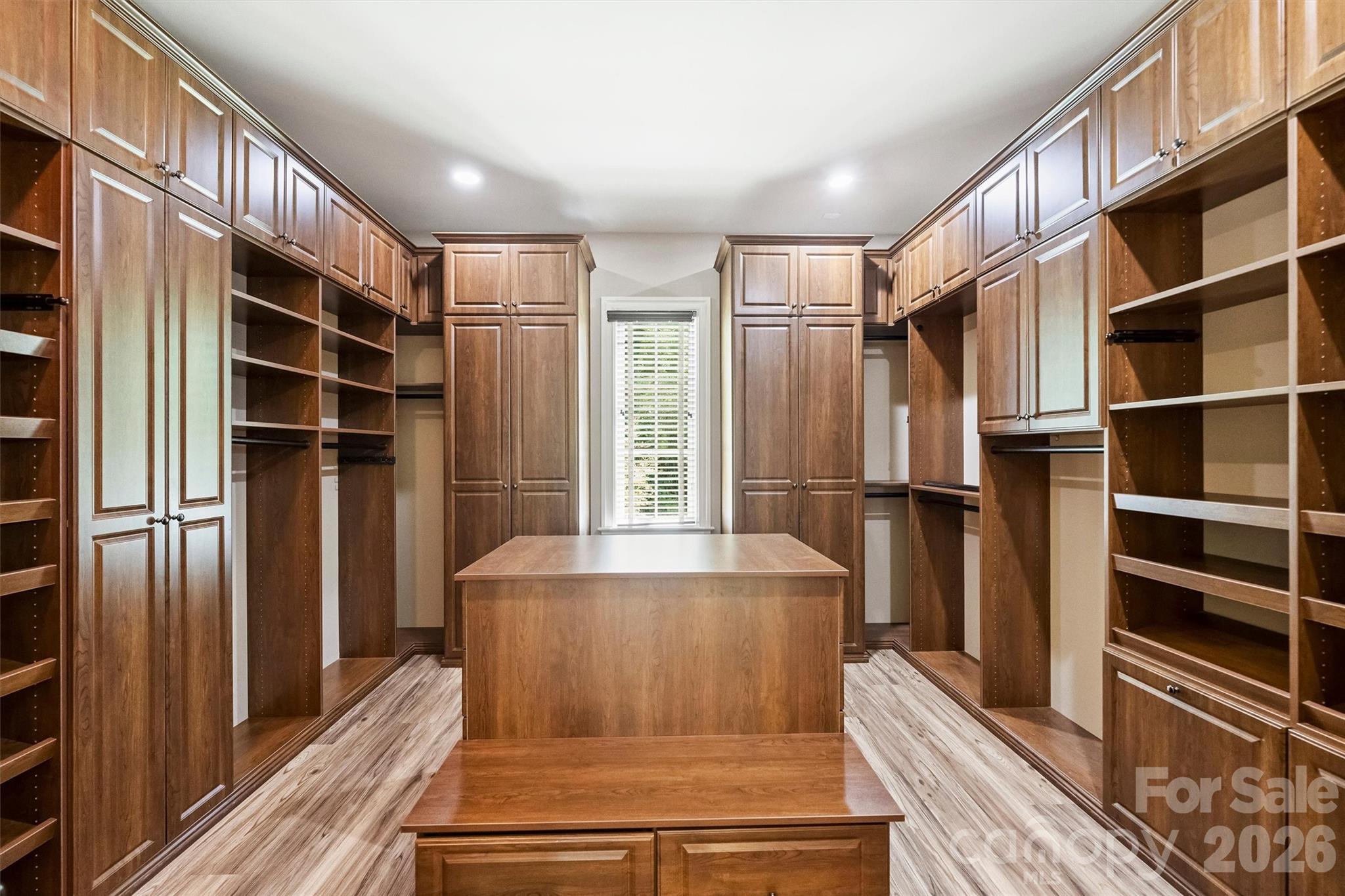 4901 Carmel Park Drive — Charlotte