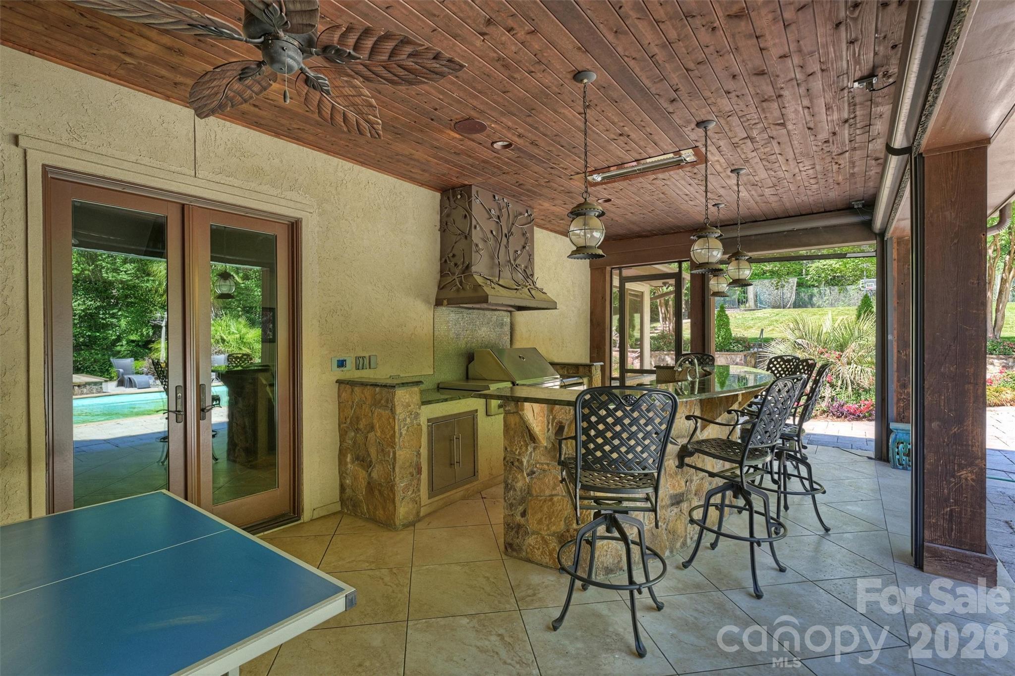 4901 Carmel Park Drive — Charlotte