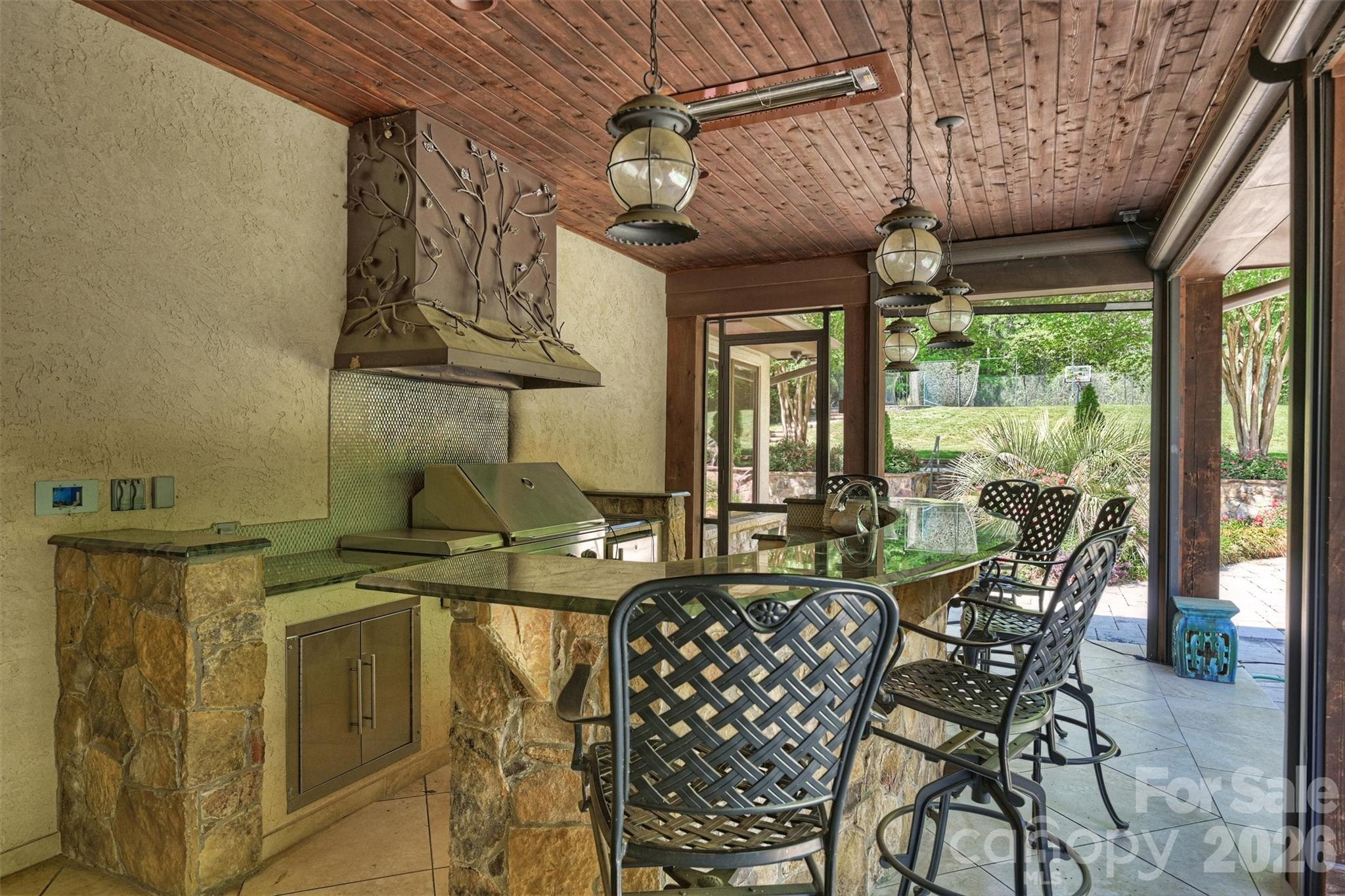4901 Carmel Park Drive — Charlotte