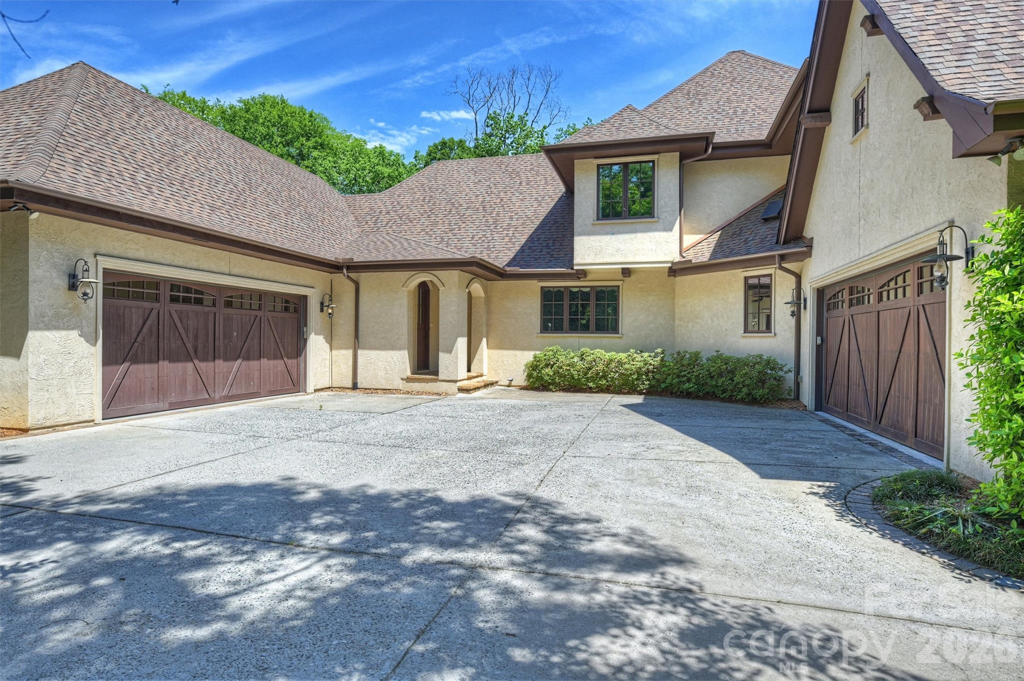 4901 Carmel Park Drive — Charlotte