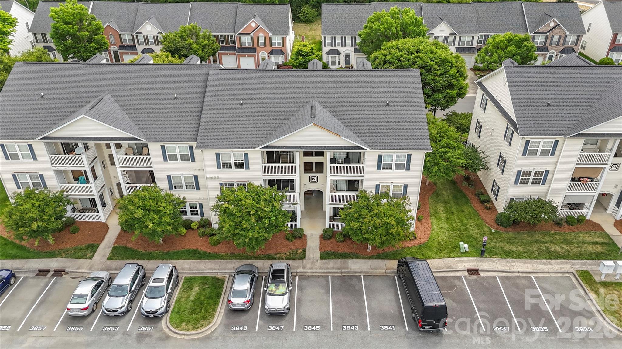 3839 Carl Parmer Drive — Harrisburg