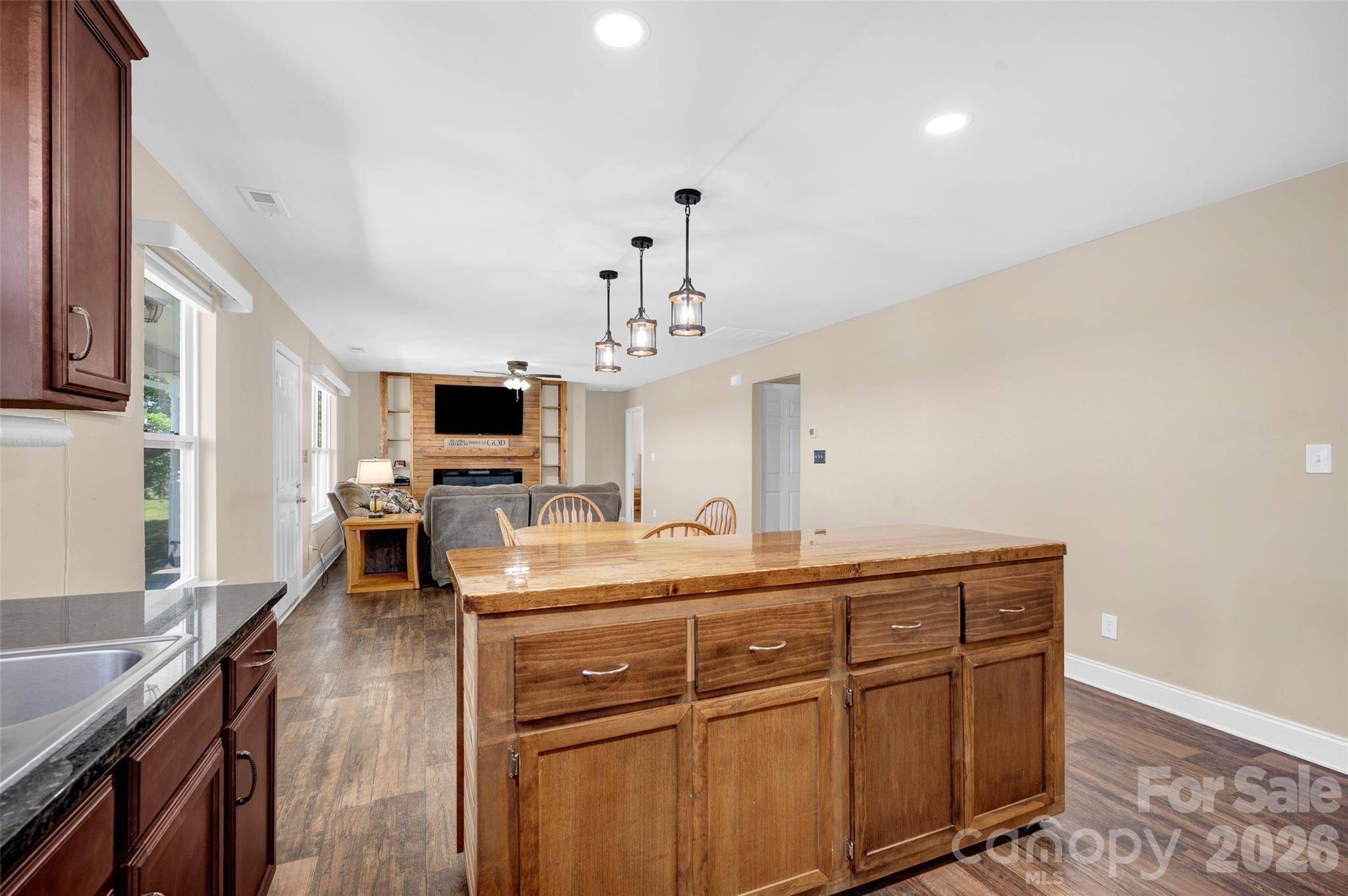 359 Rash Road — Olin