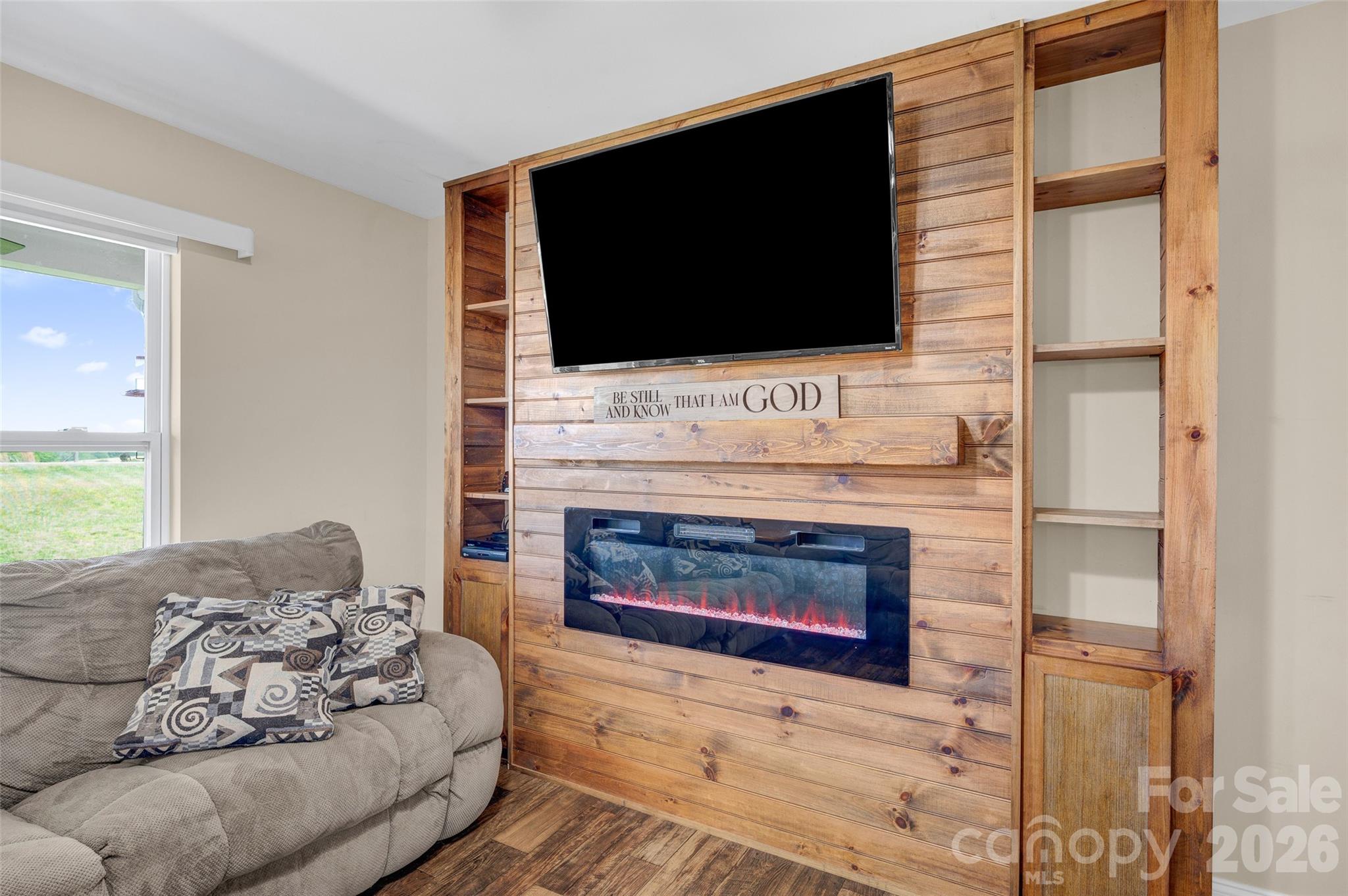 359 Rash Road — Olin