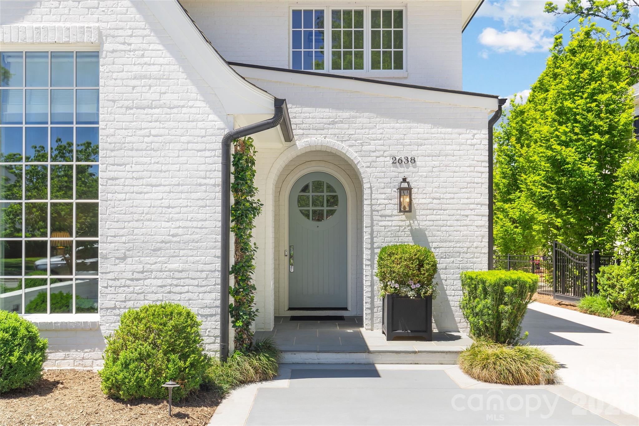 2638 Hampton Avenue — Charlotte
