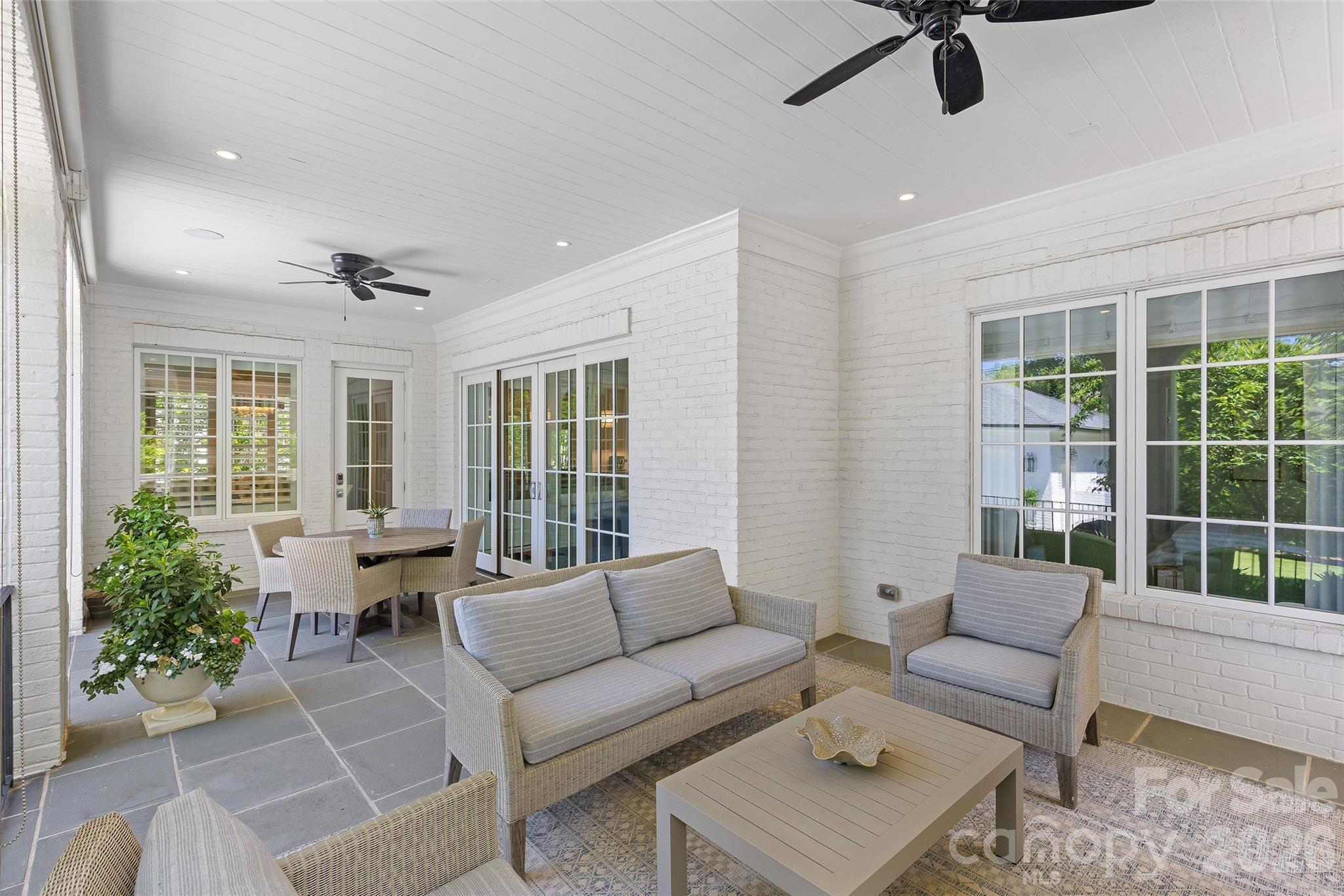 2638 Hampton Avenue — Charlotte