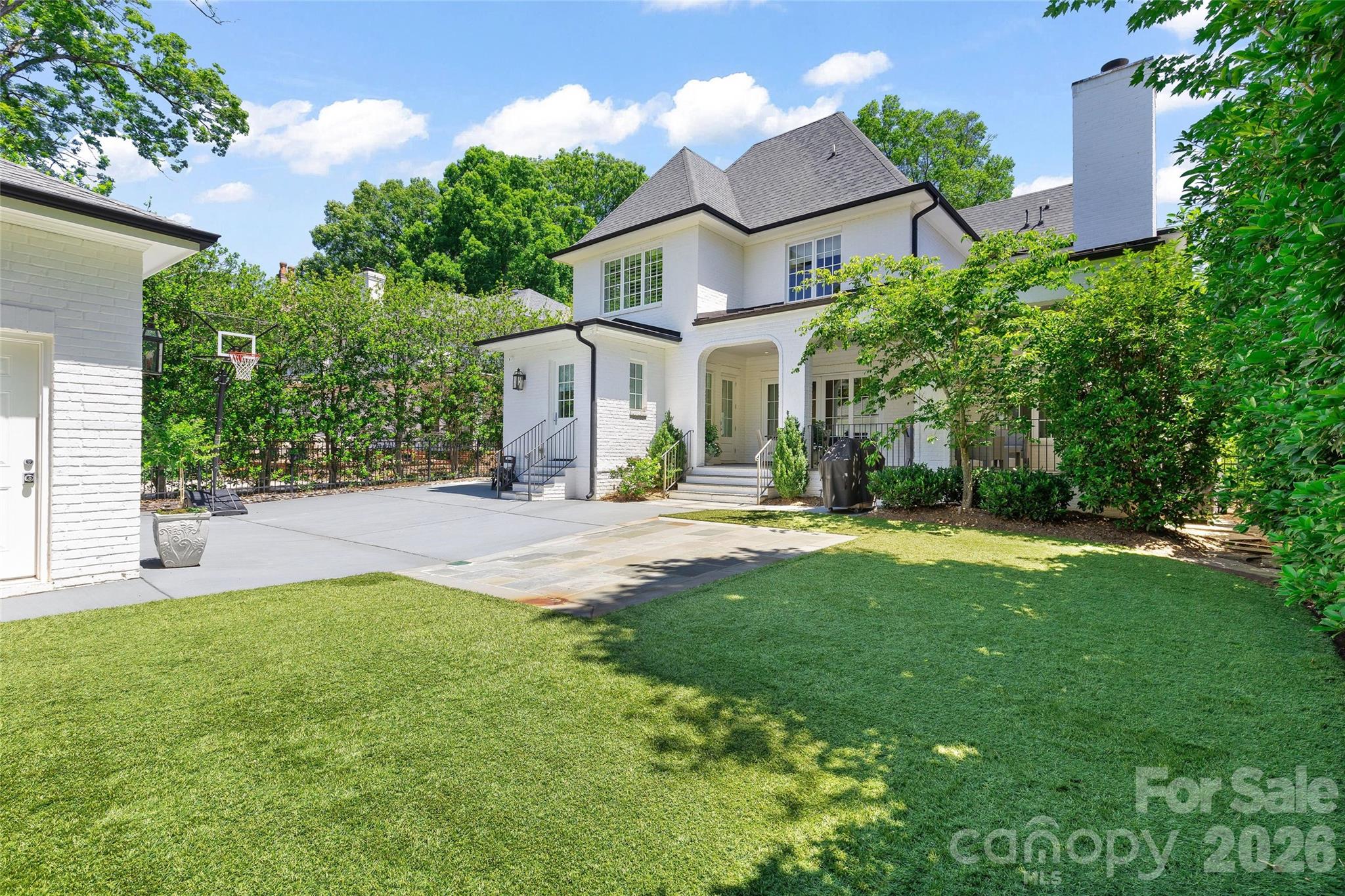 2638 Hampton Avenue — Charlotte