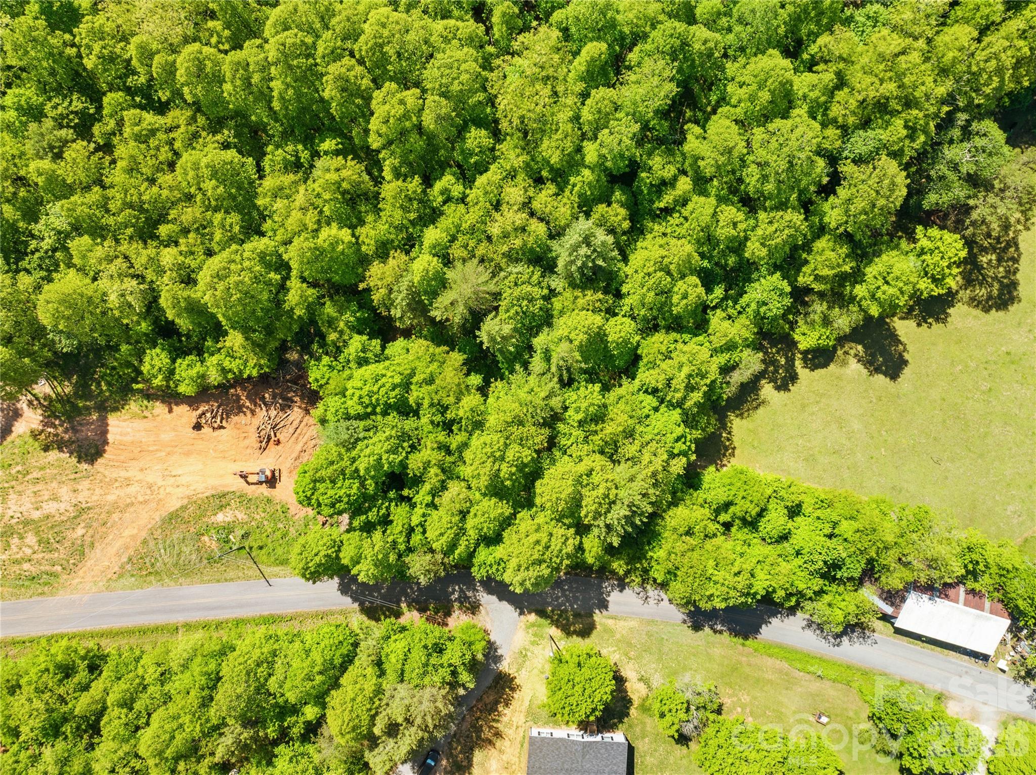 251 Center Lane — Thurmond