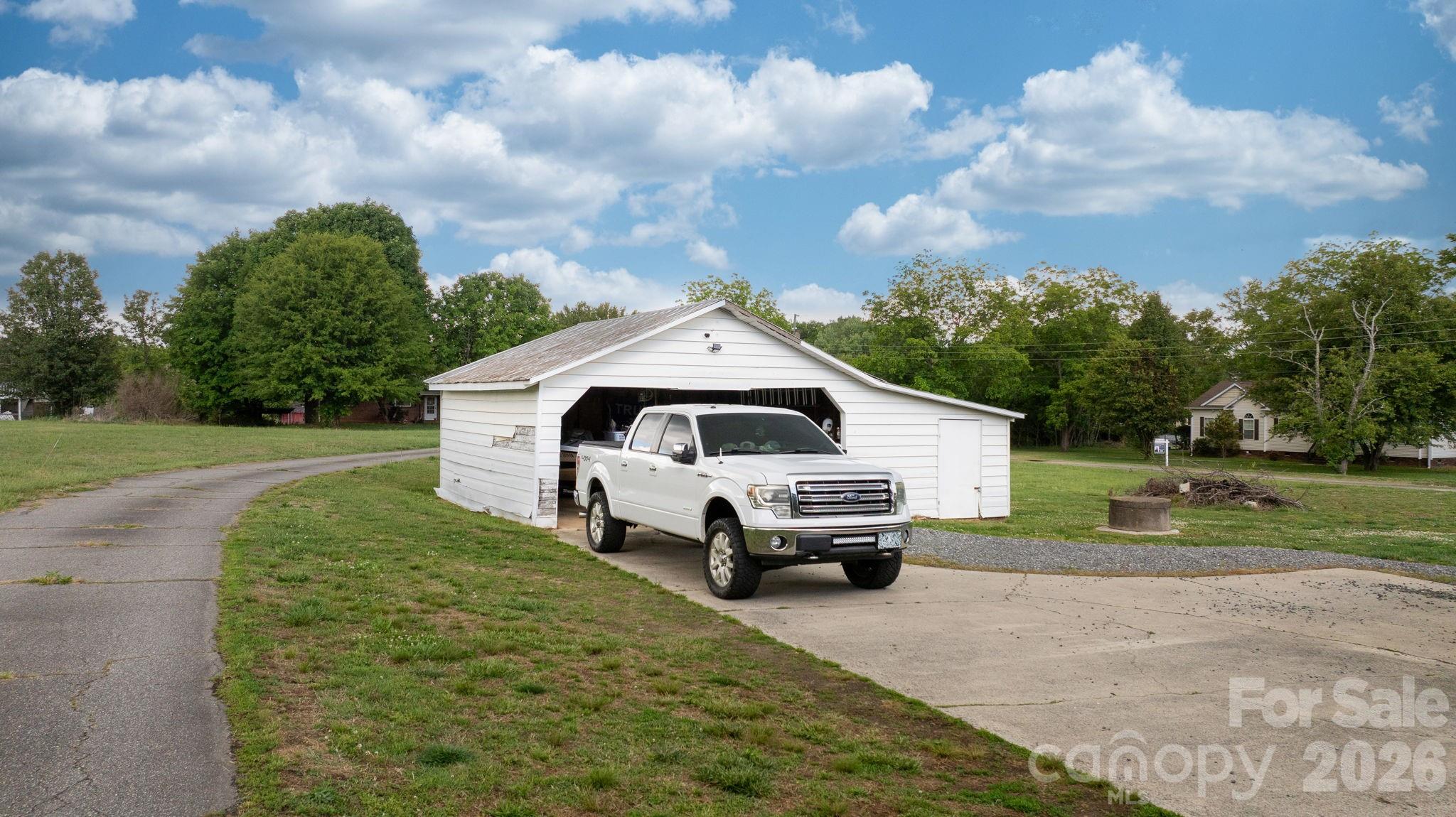 3941 Springs Road — Conover