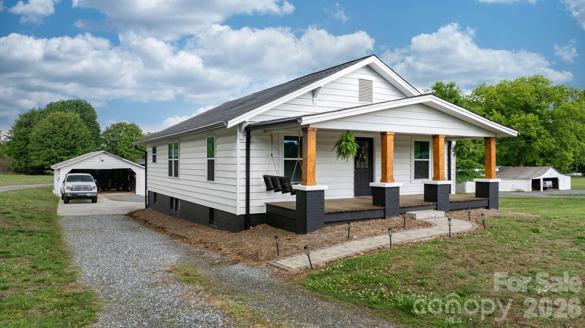 3941 Springs Road — Conover