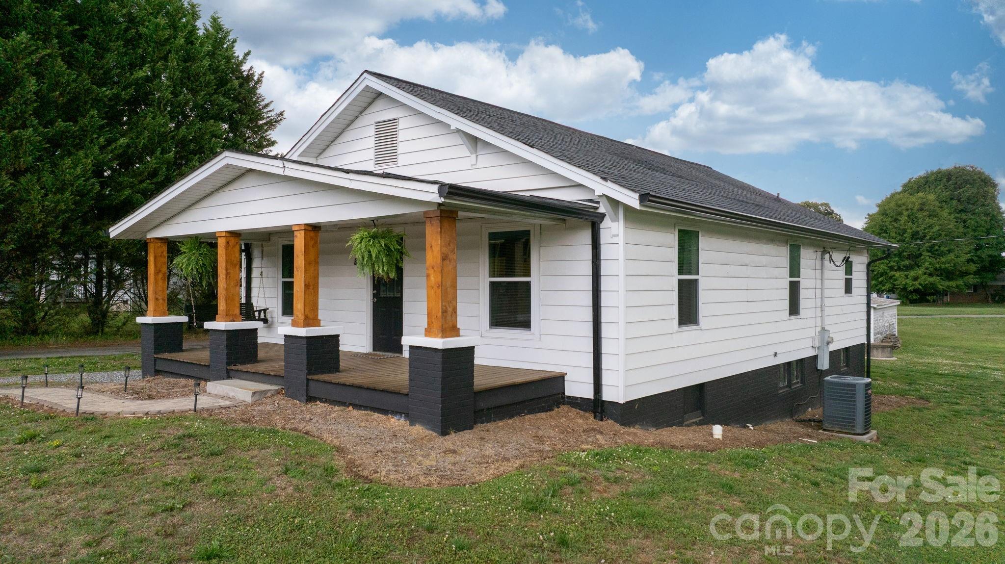 3941 Springs Road — Conover