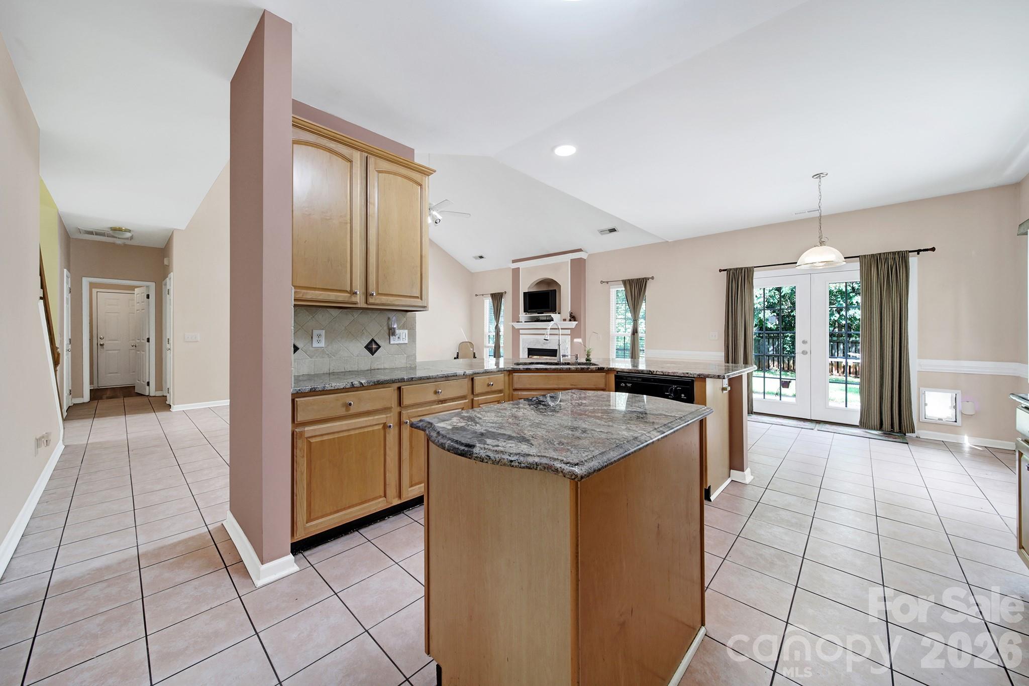 10918 Chamberlain Hall Court — Charlotte