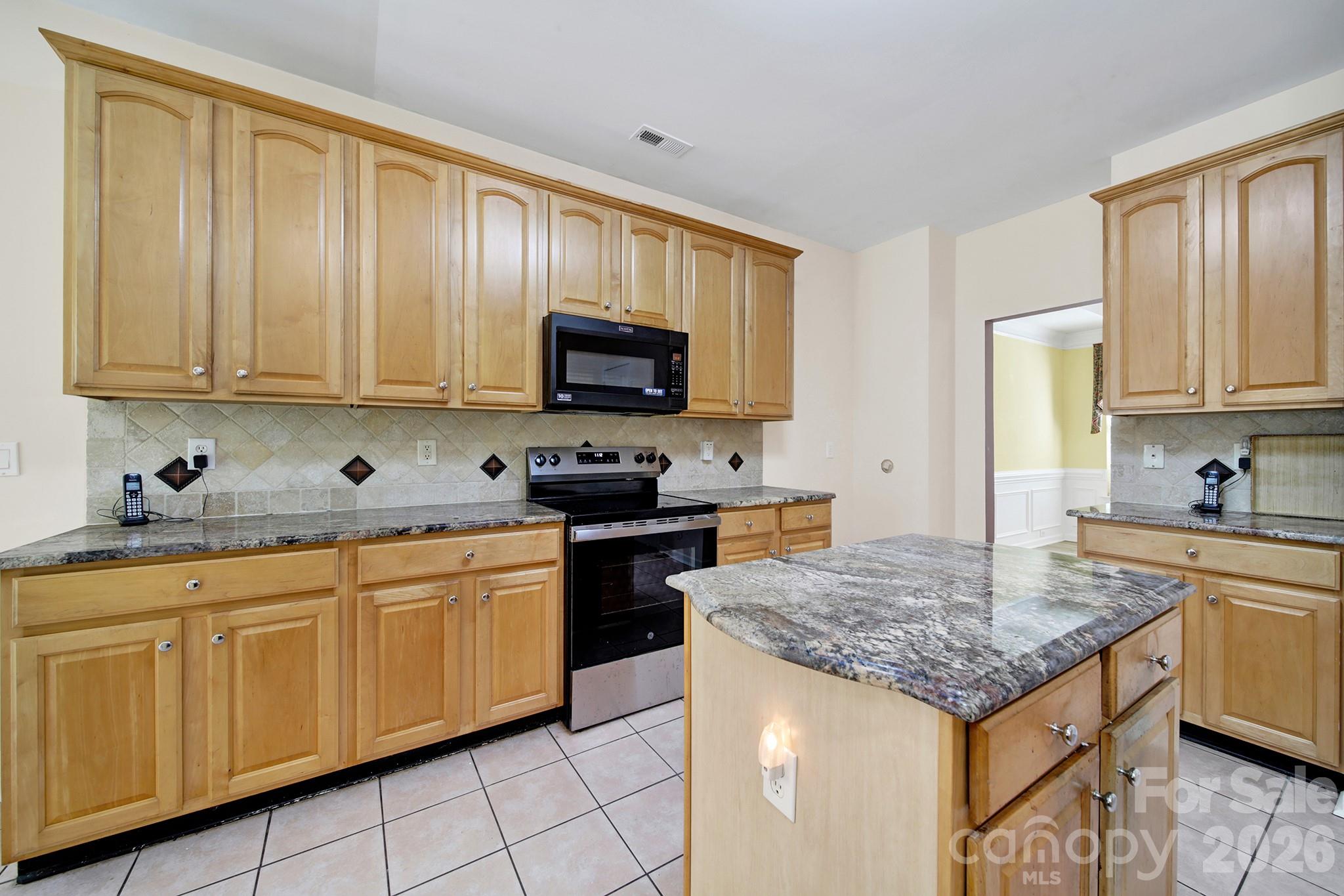 10918 Chamberlain Hall Court — Charlotte