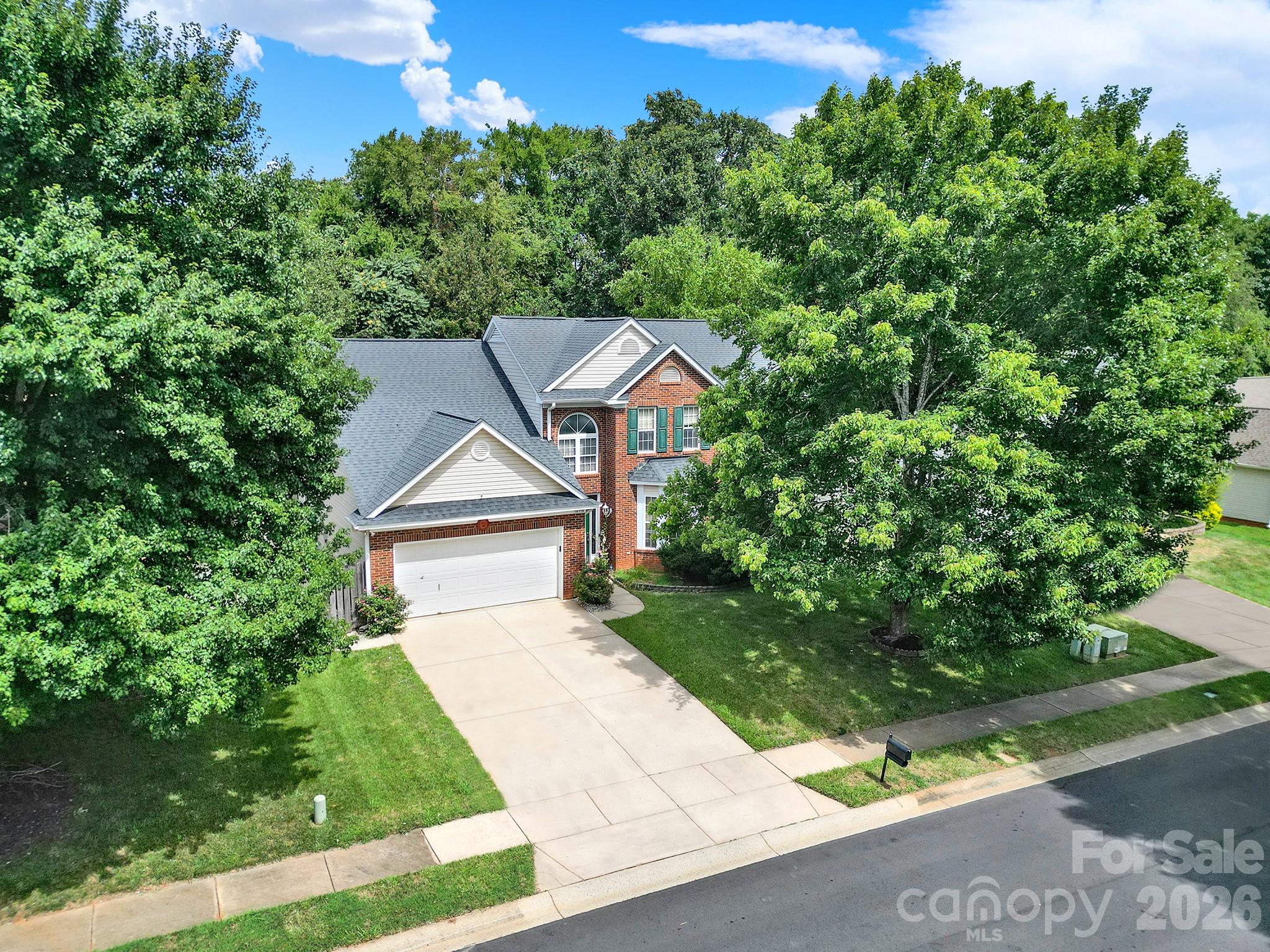10918 Chamberlain Hall Court — Charlotte