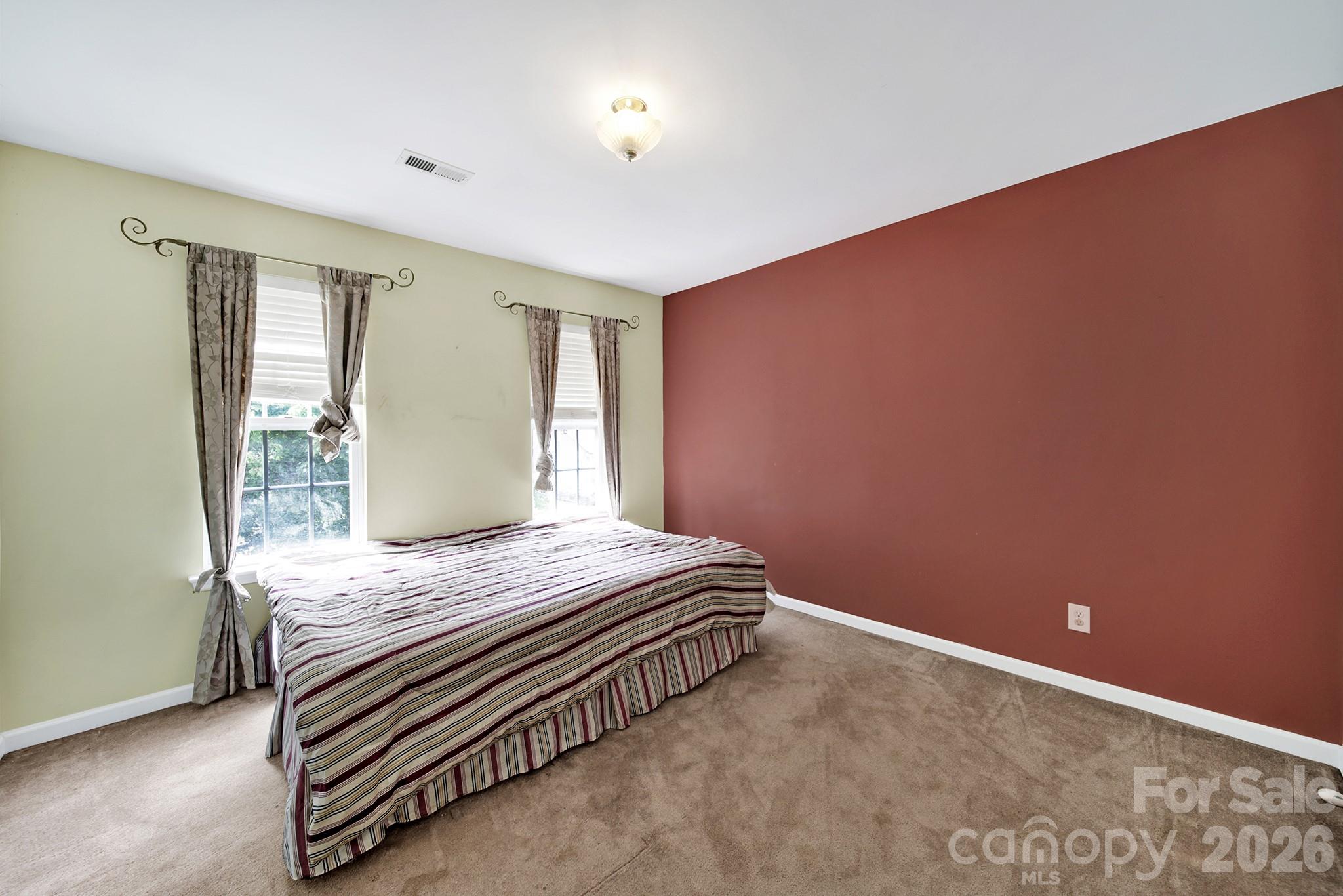 10918 Chamberlain Hall Court — Charlotte