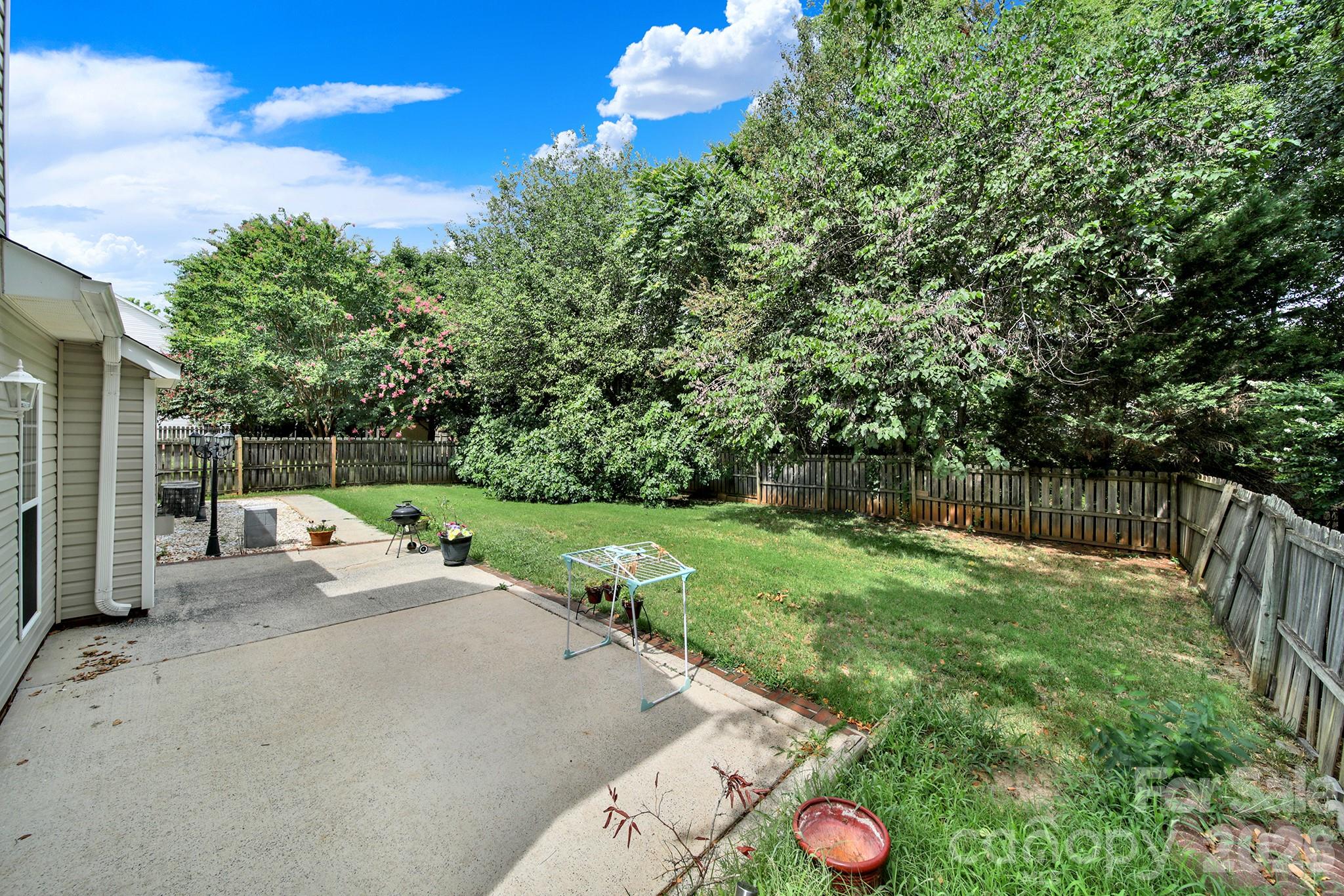 10918 Chamberlain Hall Court — Charlotte