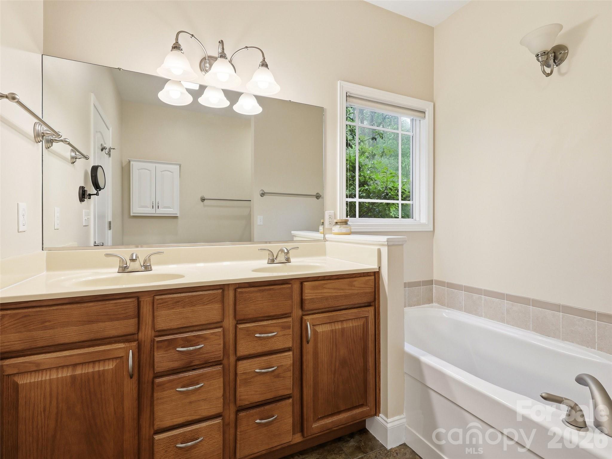 16 Lancaster Lane — Weaverville