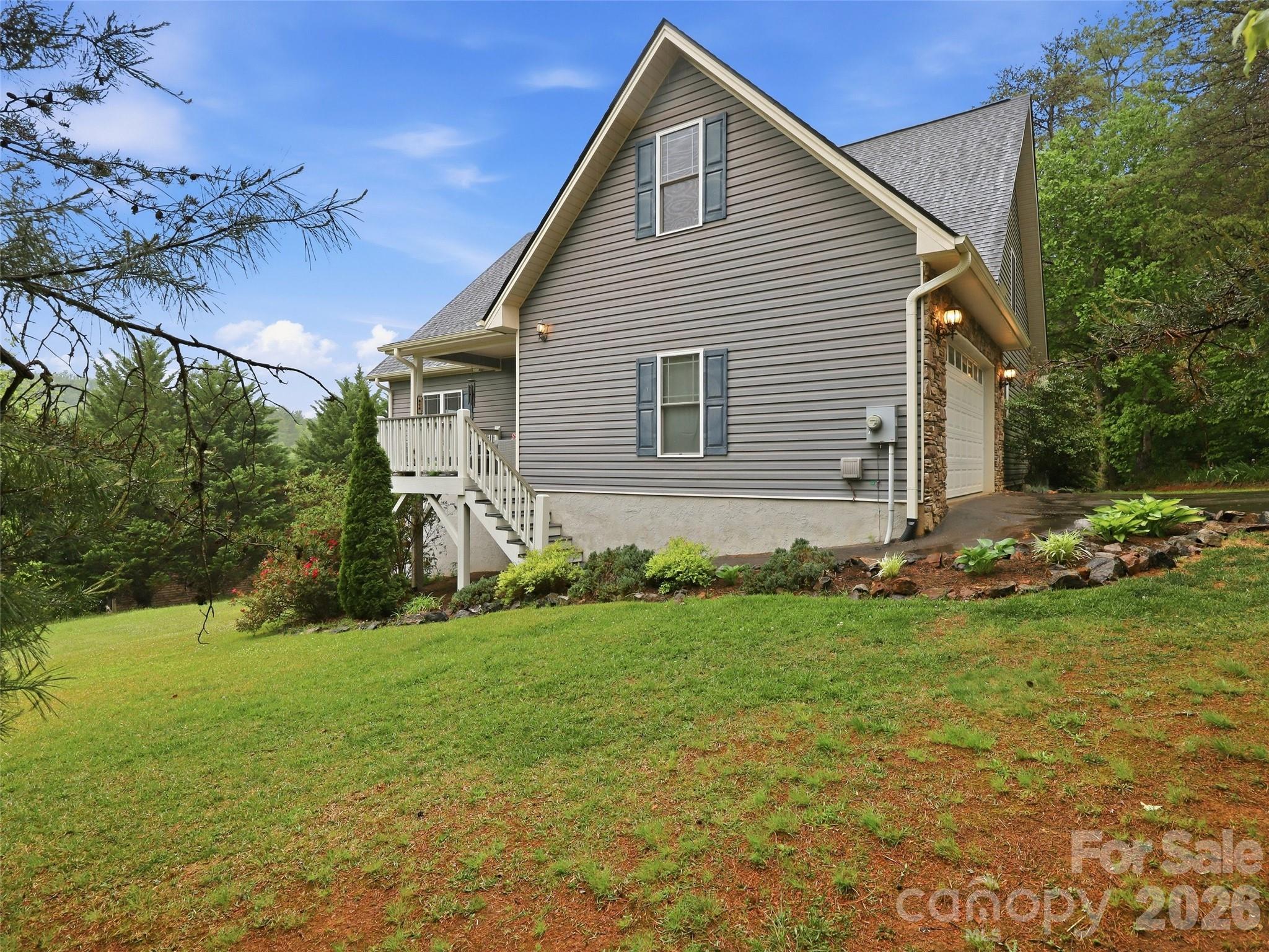 16 Lancaster Lane — Weaverville