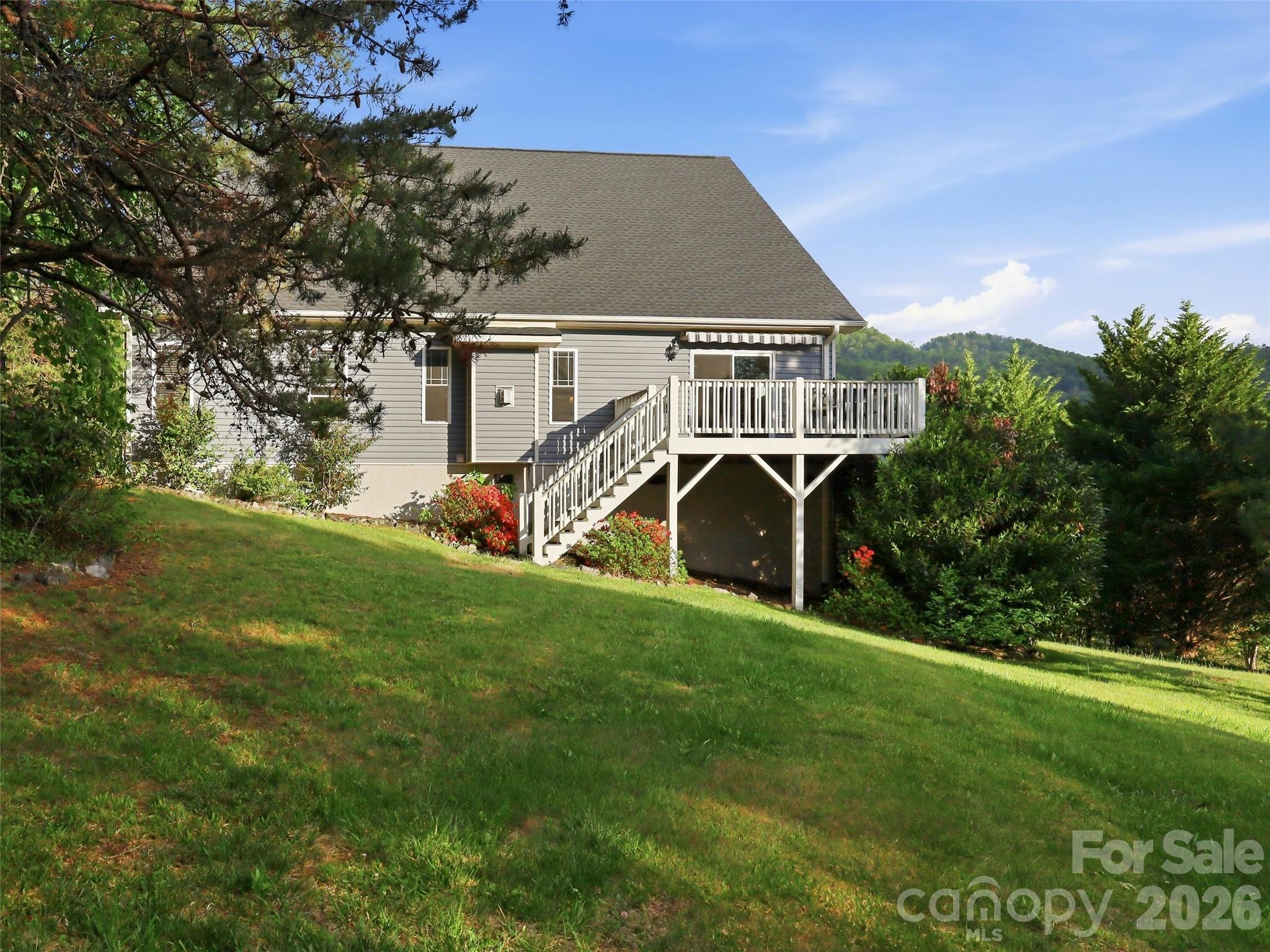 16 Lancaster Lane — Weaverville