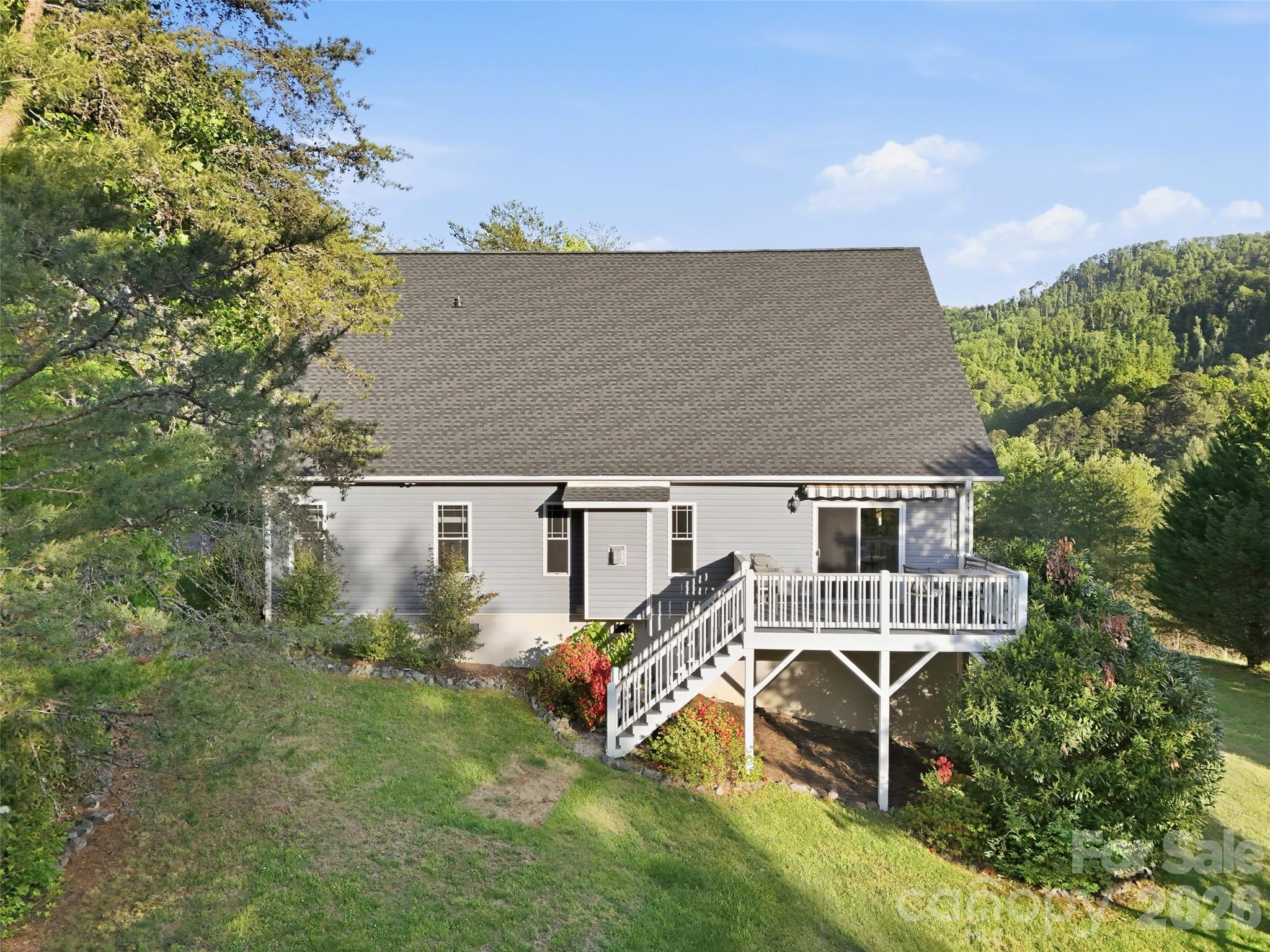 16 Lancaster Lane — Weaverville