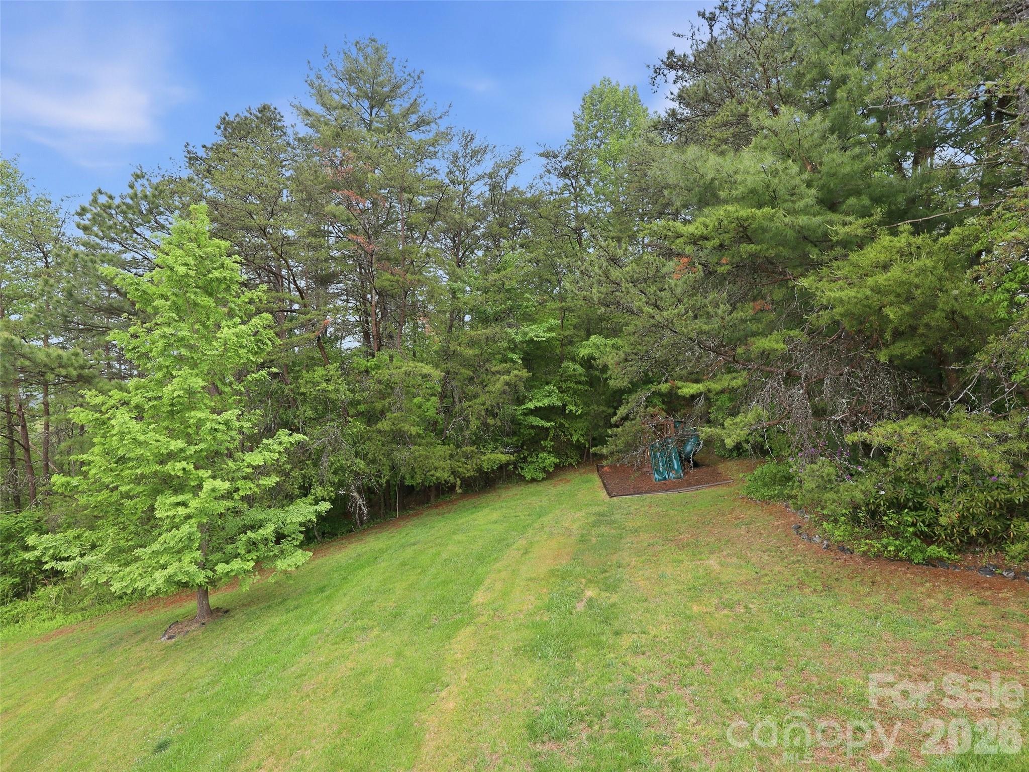 16 Lancaster Lane — Weaverville