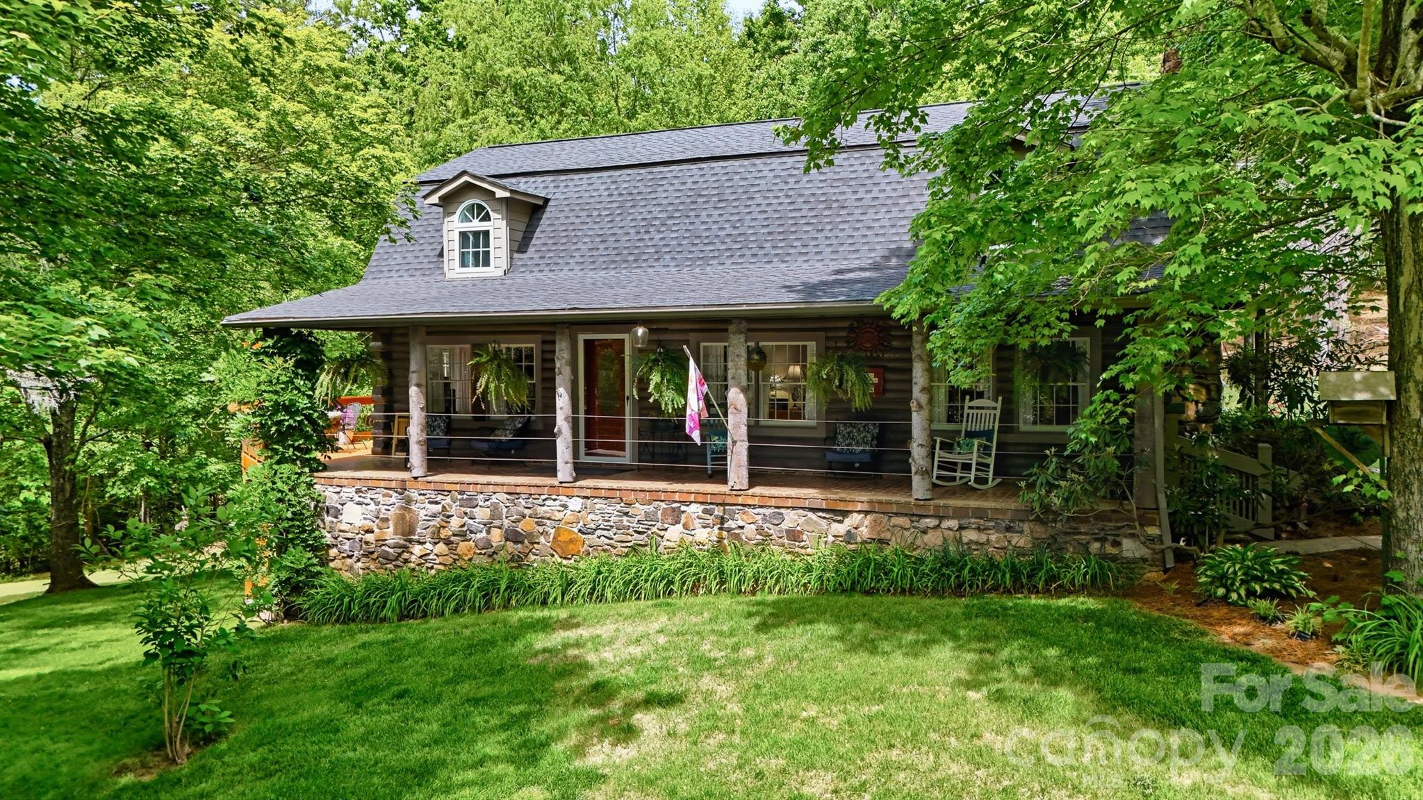 3497 Blue Creek Road — Lenoir