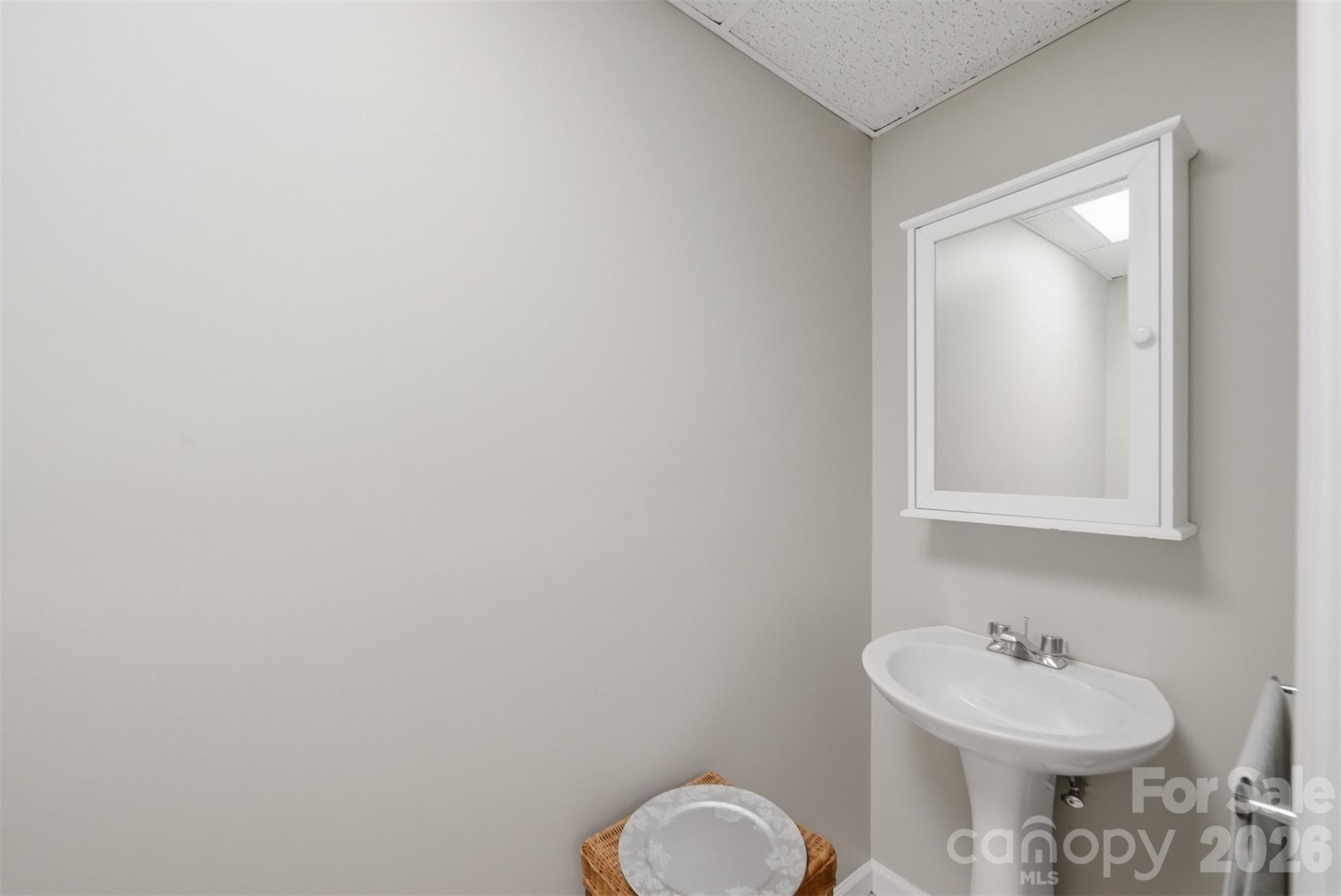 3497 Blue Creek Road — Lenoir