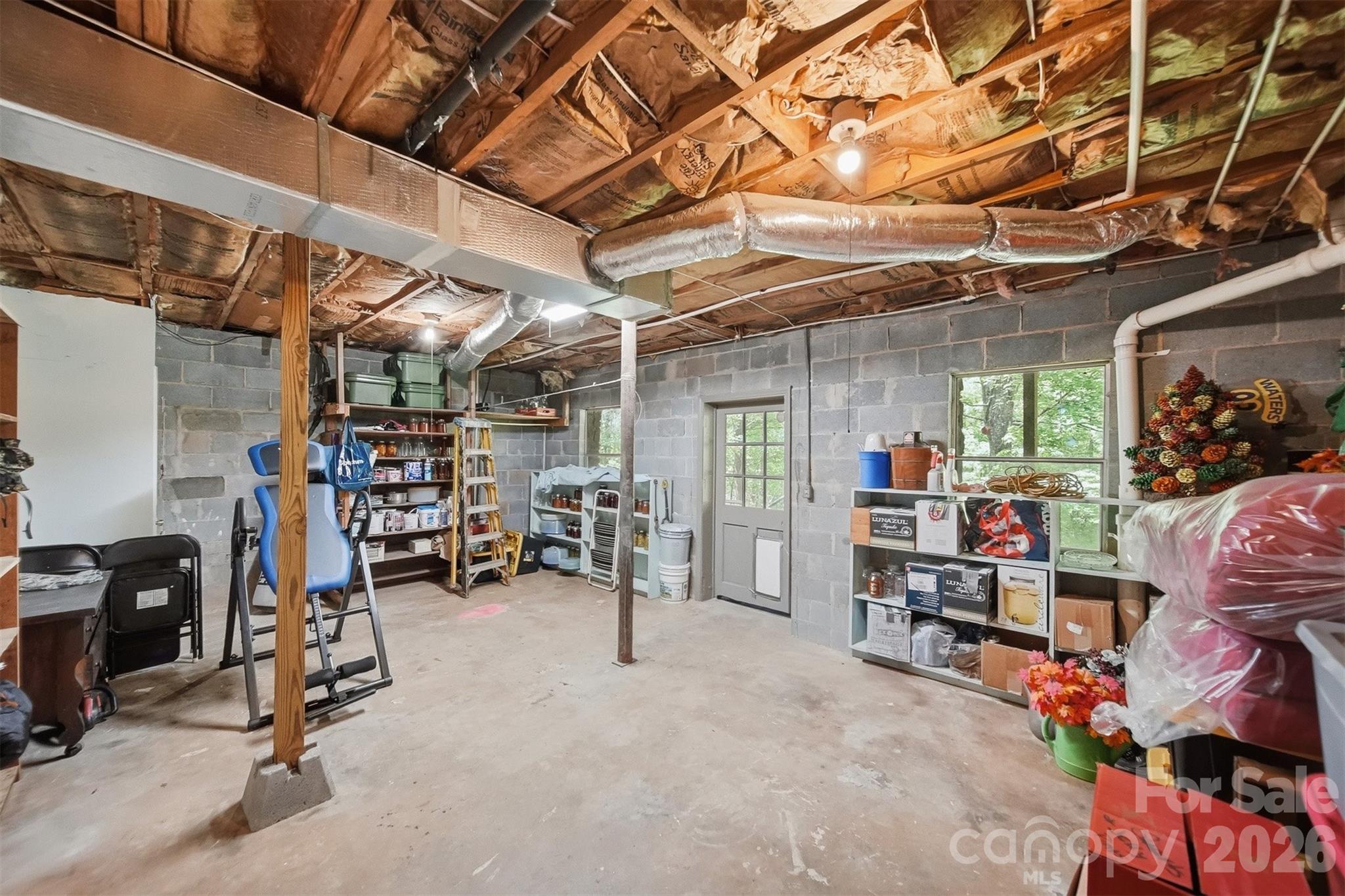 3497 Blue Creek Road — Lenoir
