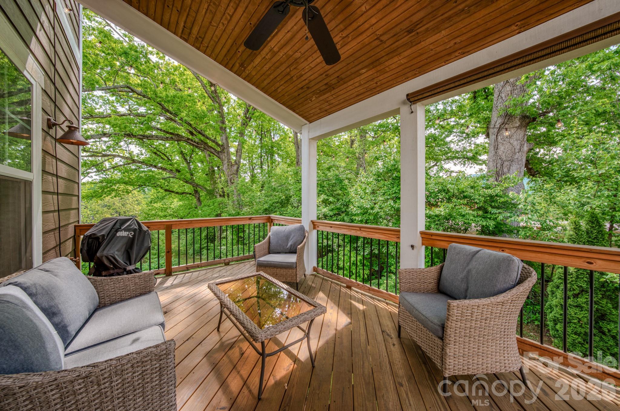 15 Tudor Way — Black Mountain