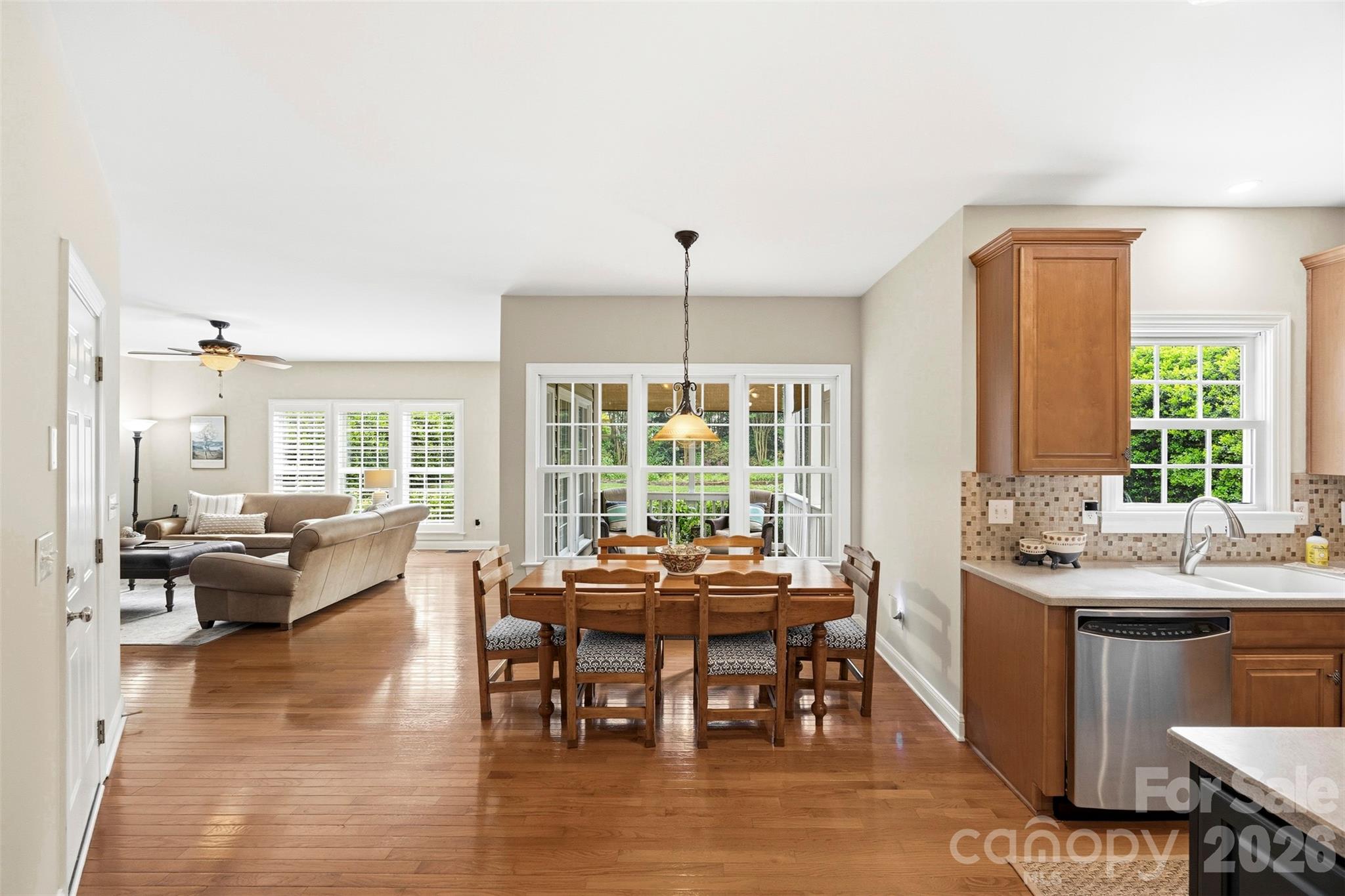 14438 Harvington Drive — Huntersville